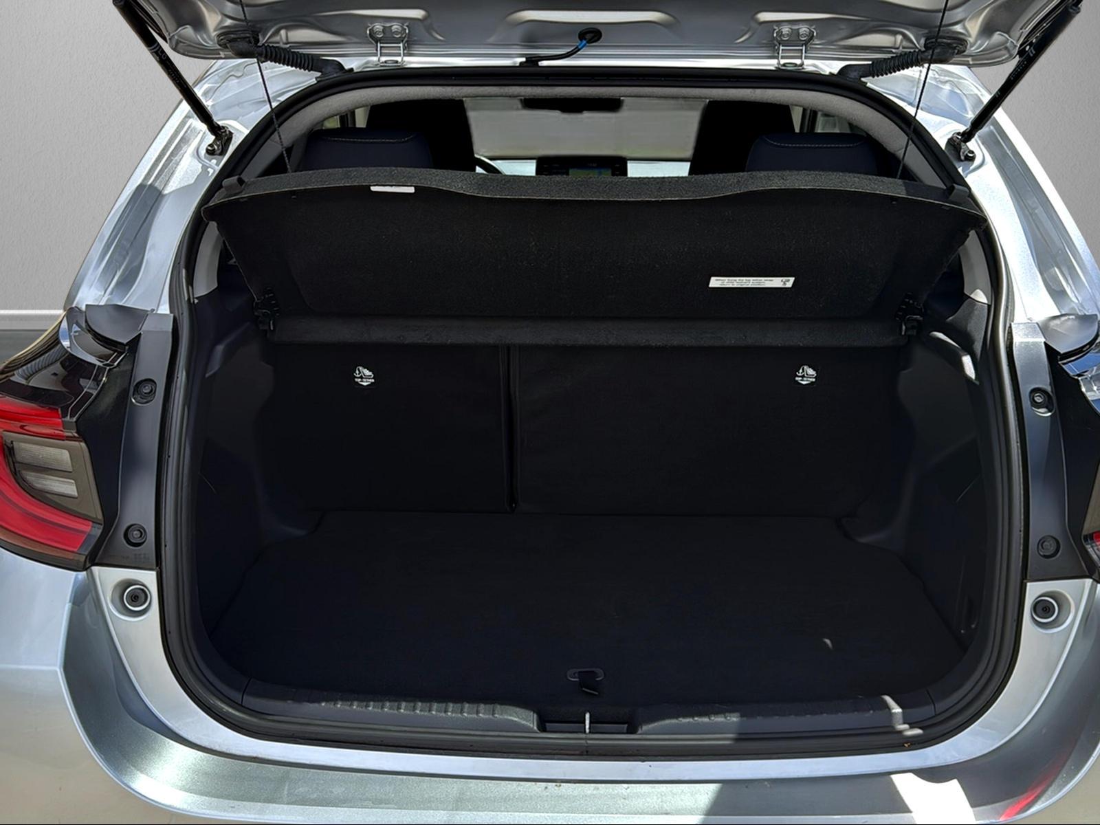 TOYOTA Yaris 1.5 VVT-iE Trend-image-9