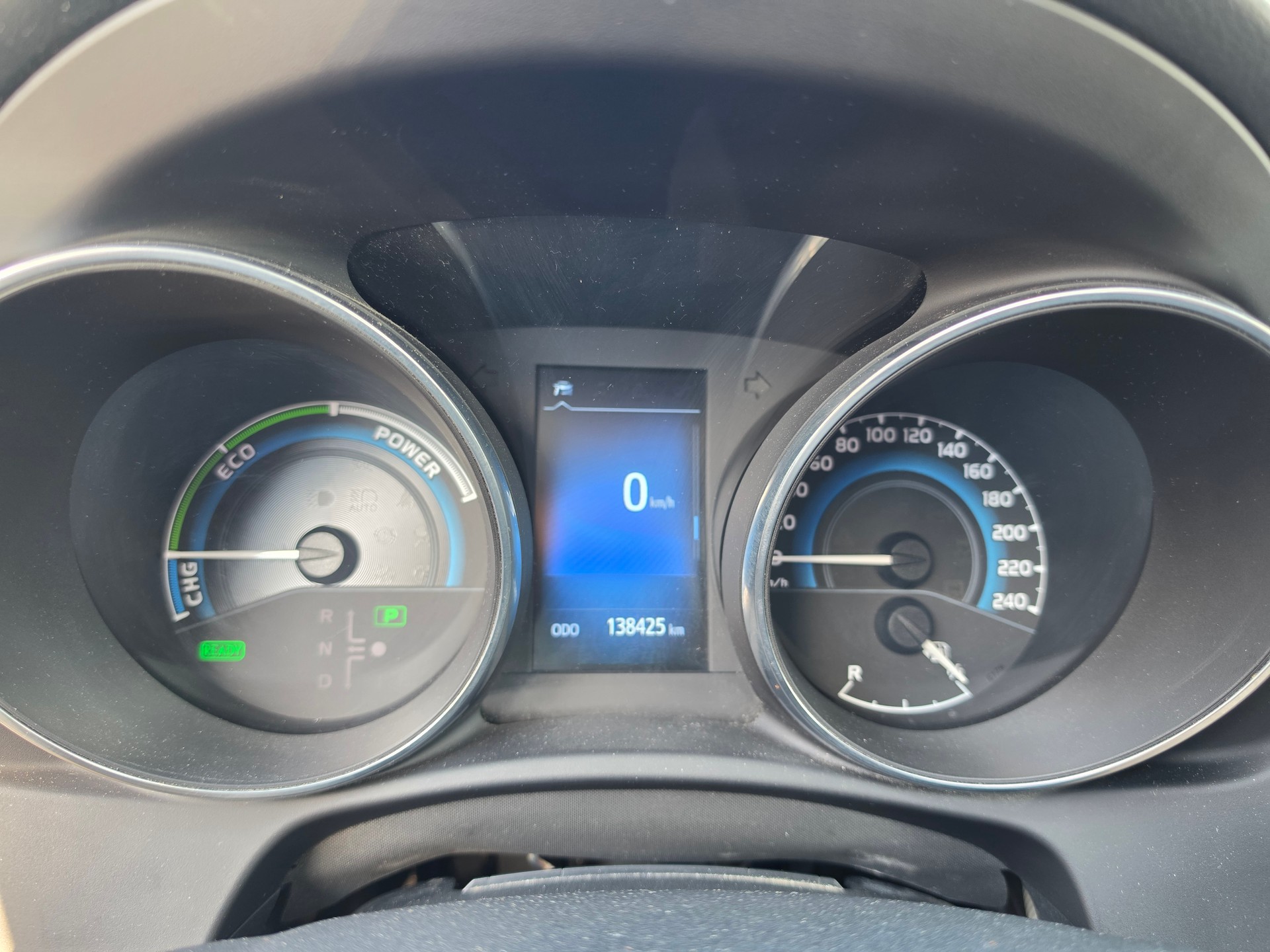TOYOTA Auris 1.8 HSD Swiss Trend e-CVT-image-10