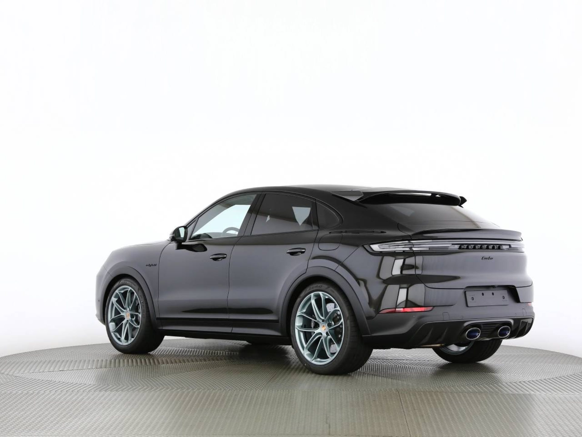 PORSCHE Cayenne Turbo E-Hybrid Coupé mit GT-Paket-image-6