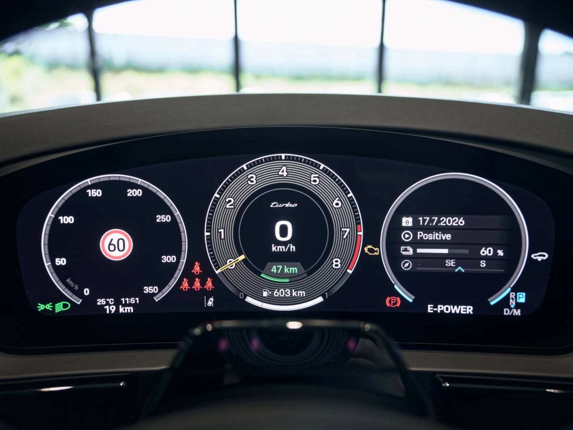 PORSCHE Cayenne Turbo E-Hybrid Coupé mit GT-Paket-image-15