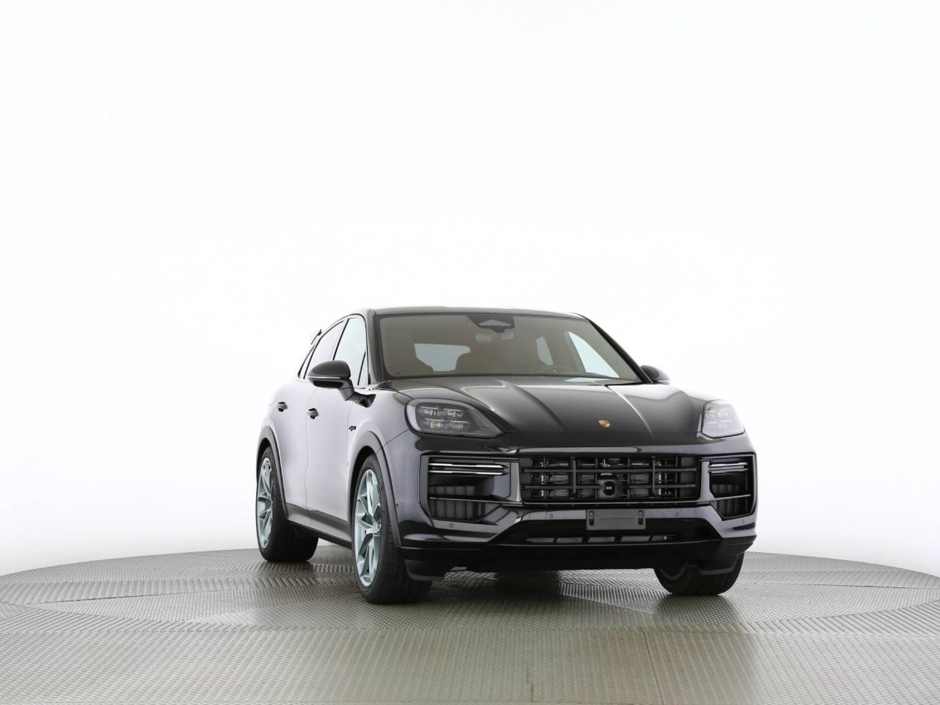PORSCHE Cayenne Turbo E-Hybrid Coupé mit GT-Paket-image-16