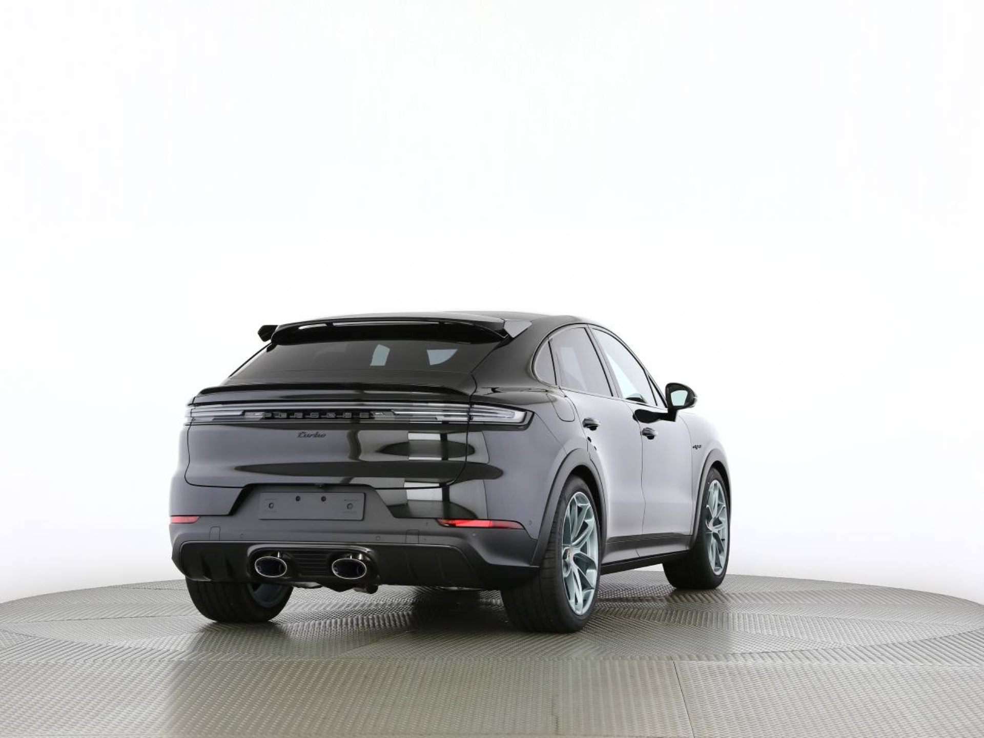 PORSCHE Cayenne Turbo E-Hybrid Coupé mit GT-Paket-image-2
