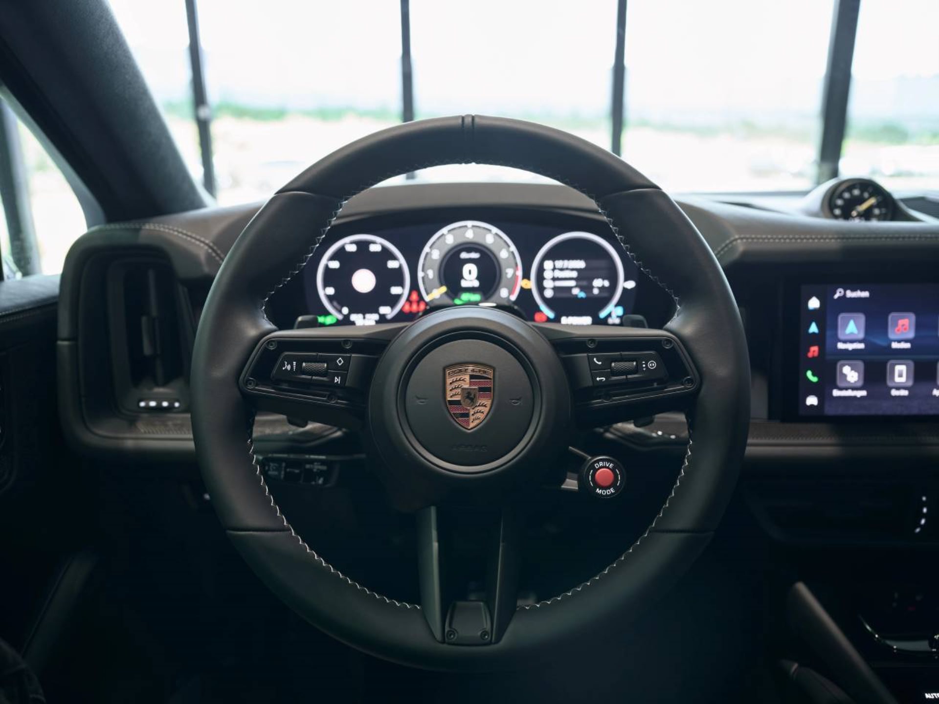 PORSCHE Cayenne Turbo E-Hybrid Coupé mit GT-Paket-image-12