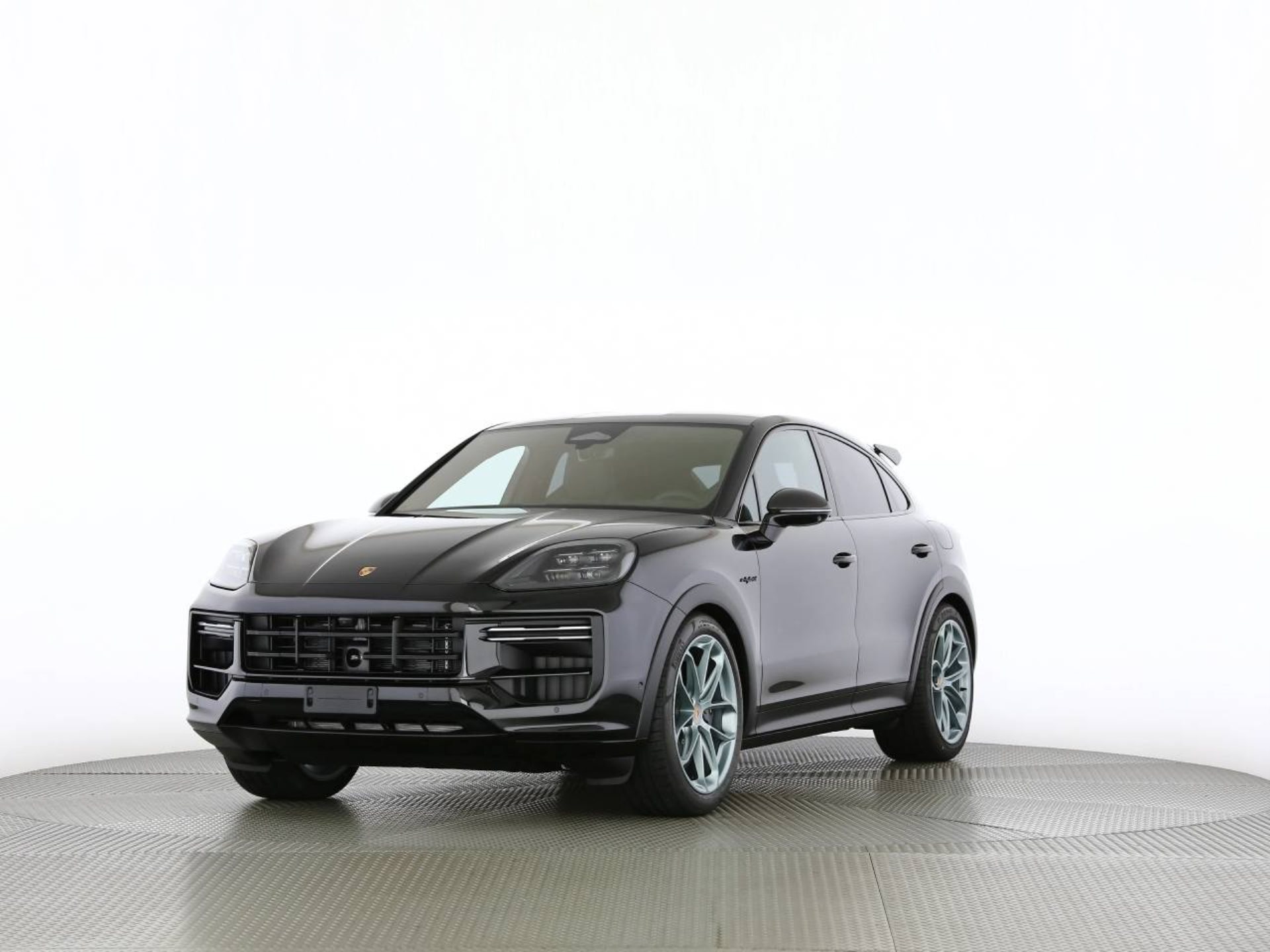 PORSCHE Cayenne Turbo E-Hybrid Coupé mit GT-Paket-image-13