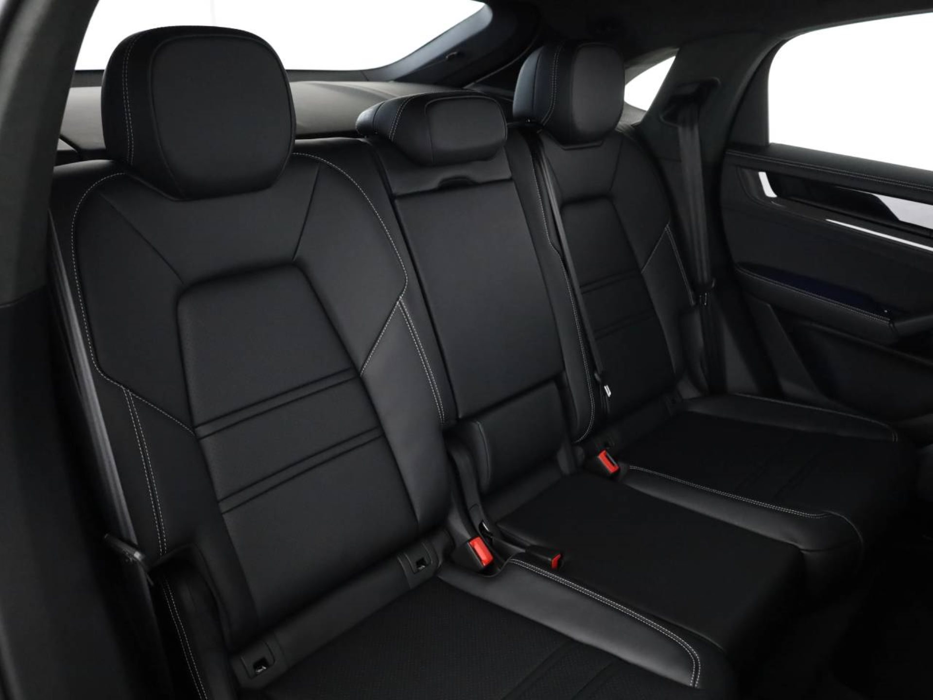 PORSCHE Cayenne Turbo E-Hybrid Coupé mit GT-Paket-image-23