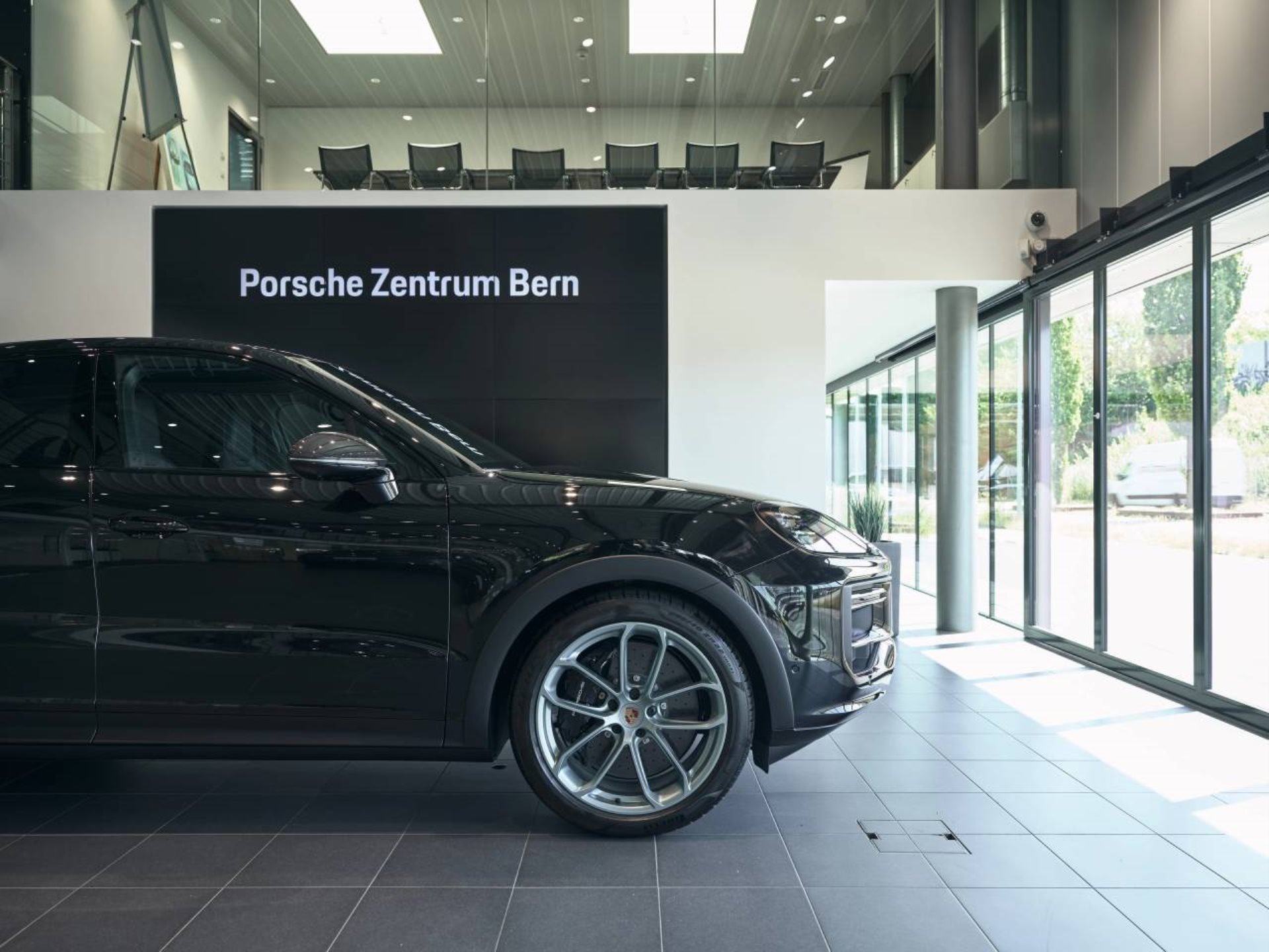 PORSCHE Cayenne Turbo E-Hybrid Coupé mit GT-Paket-image-10