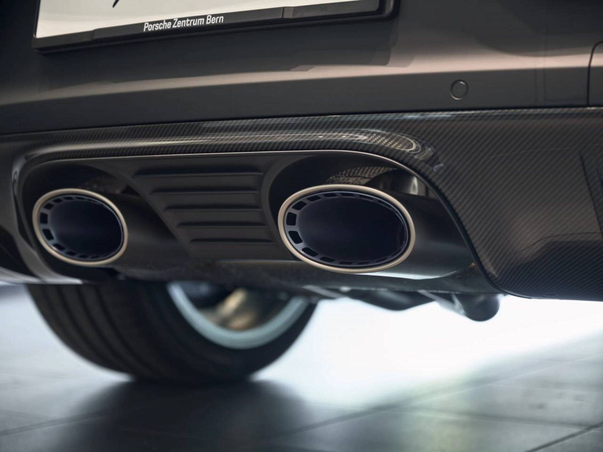 PORSCHE Cayenne Turbo E-Hybrid Coupé mit GT-Paket-image-29