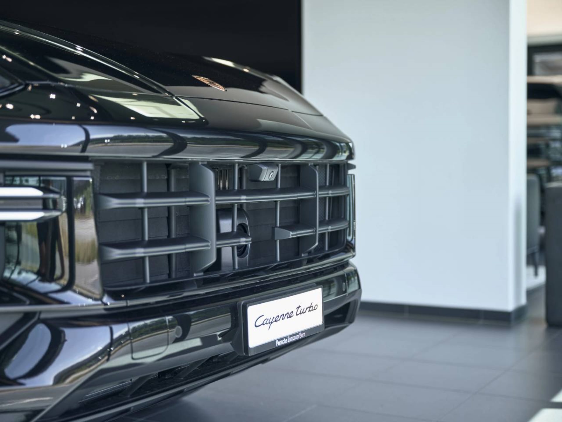 PORSCHE Cayenne Turbo E-Hybrid Coupé mit GT-Paket-image-25