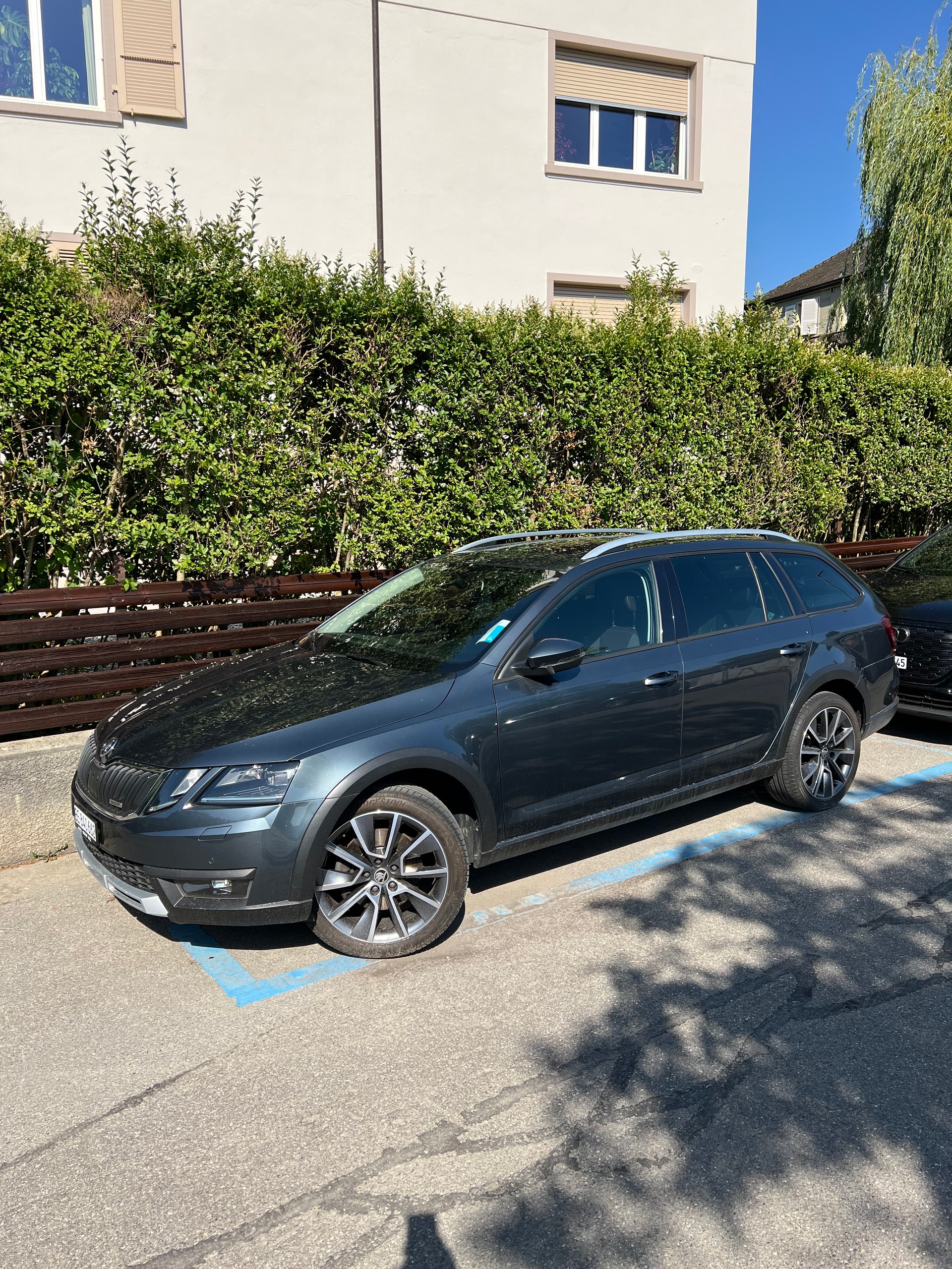 SKODA 1.8 TSI 180 4x4 DSG-image-0