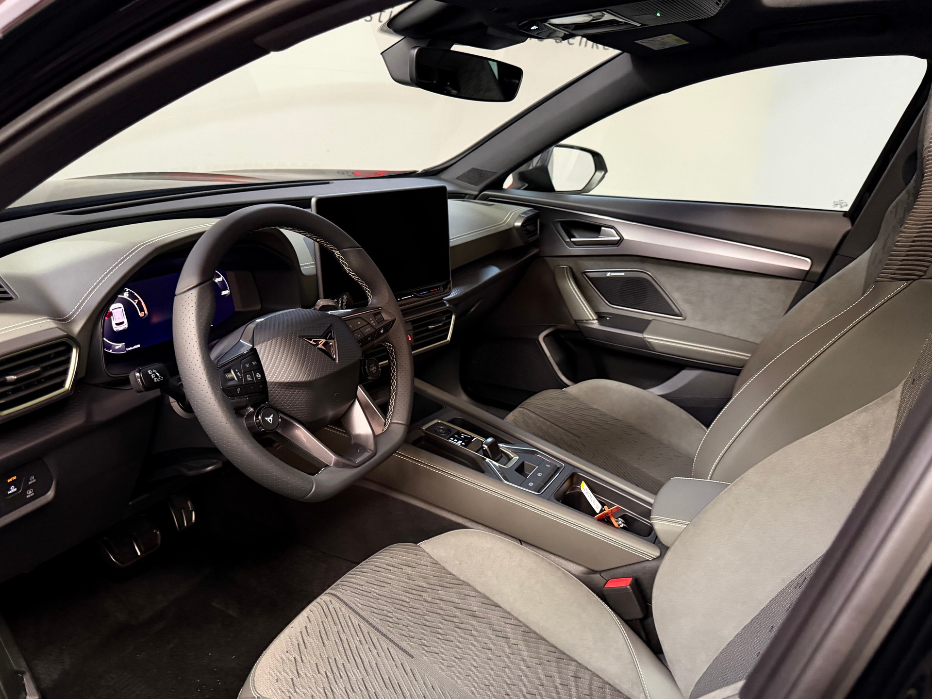 CUPRA Formentor 2.0TSI VZ 4Drive DSG Tribe Edition-image-17