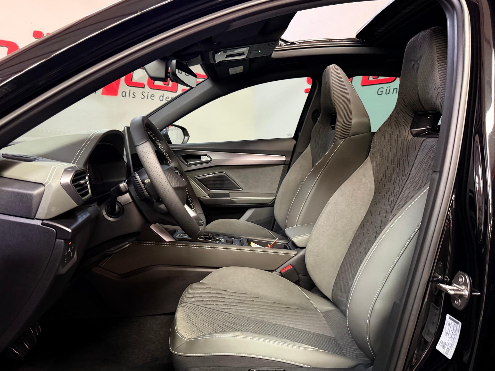 CUPRA Formentor 2.0TSI VZ 4Drive DSG Tribe Edition-image-16