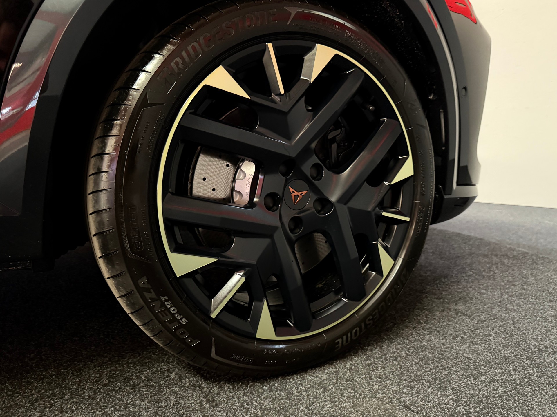 CUPRA Formentor 2.0TSI VZ 4Drive DSG Tribe Edition-image-12