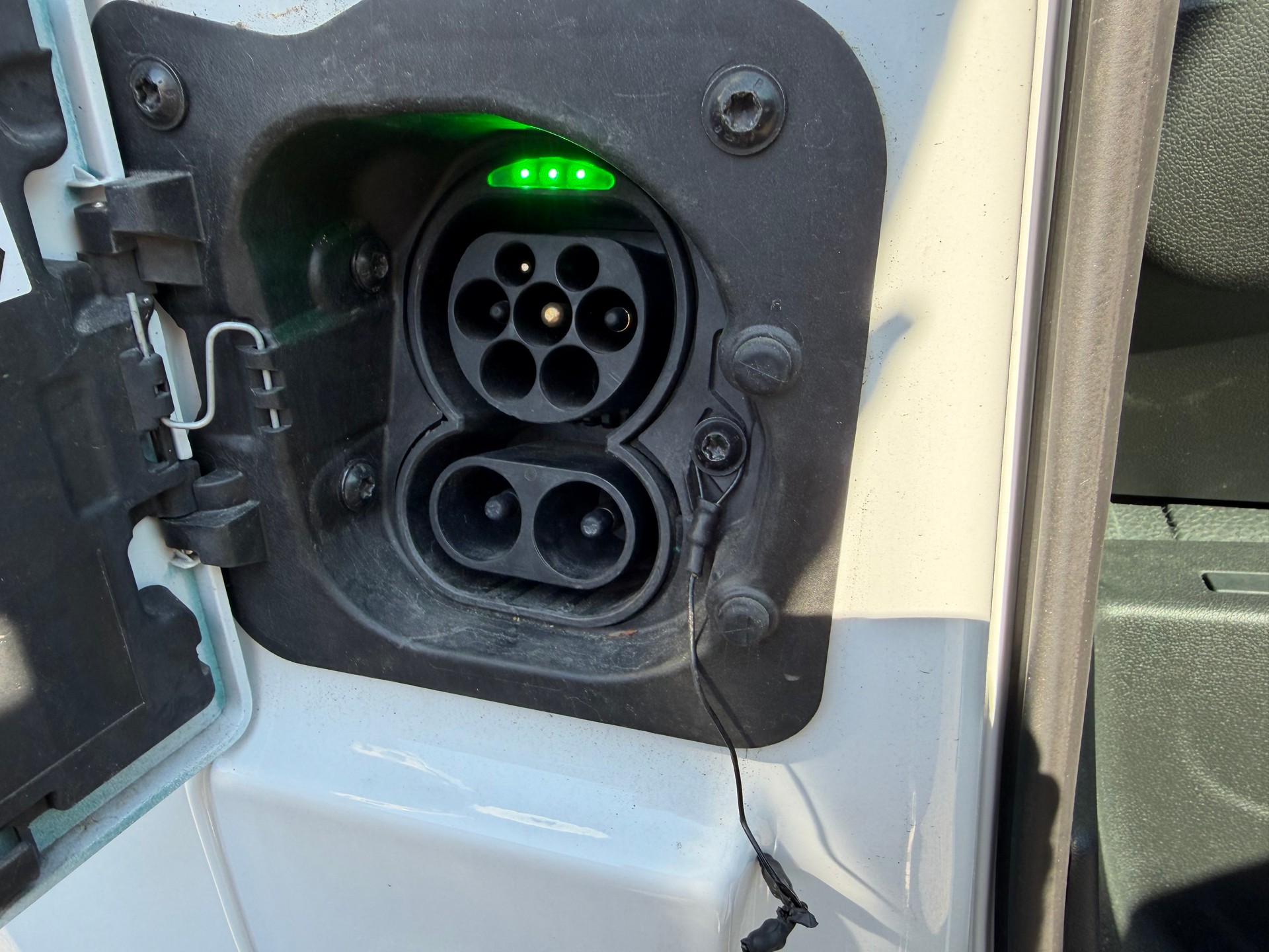 RENAULT Master E-Tech 35 EV 52kWh L2-image-12