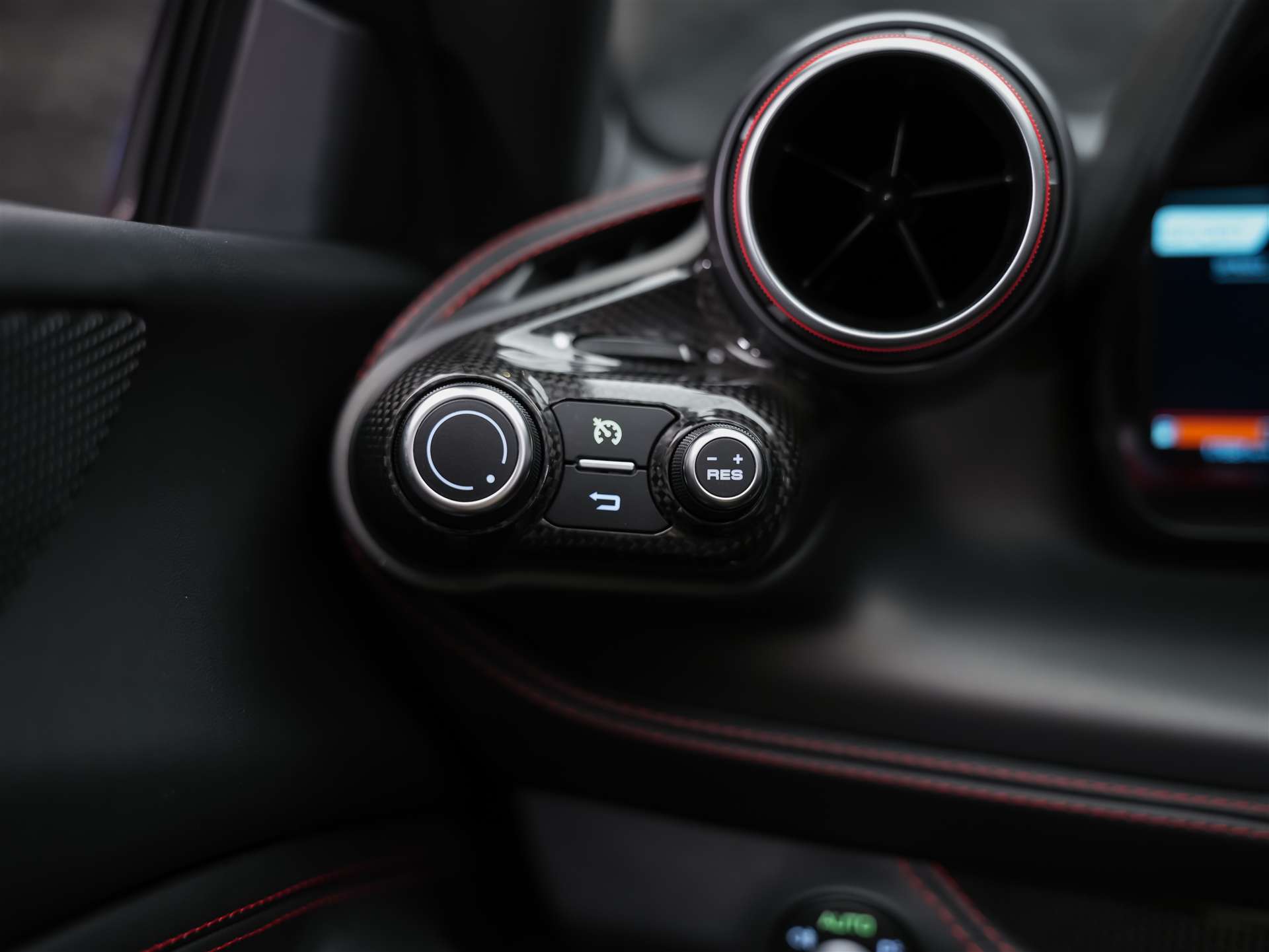 FERRARI F8 Spider *CH-Auto*Gratisservice*-image-35