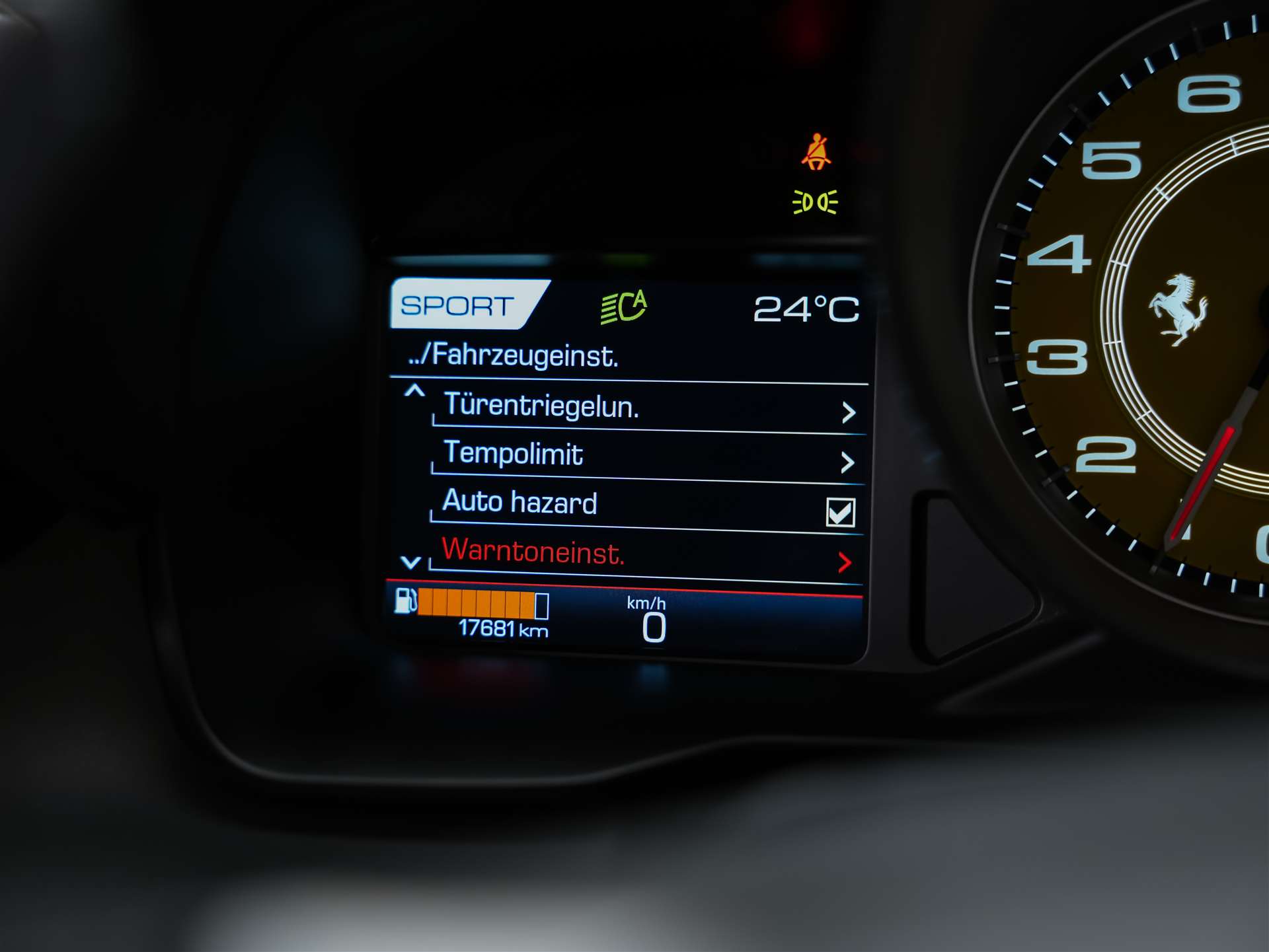 FERRARI F8 Spider *CH-Auto*Gratisservice*-image-52