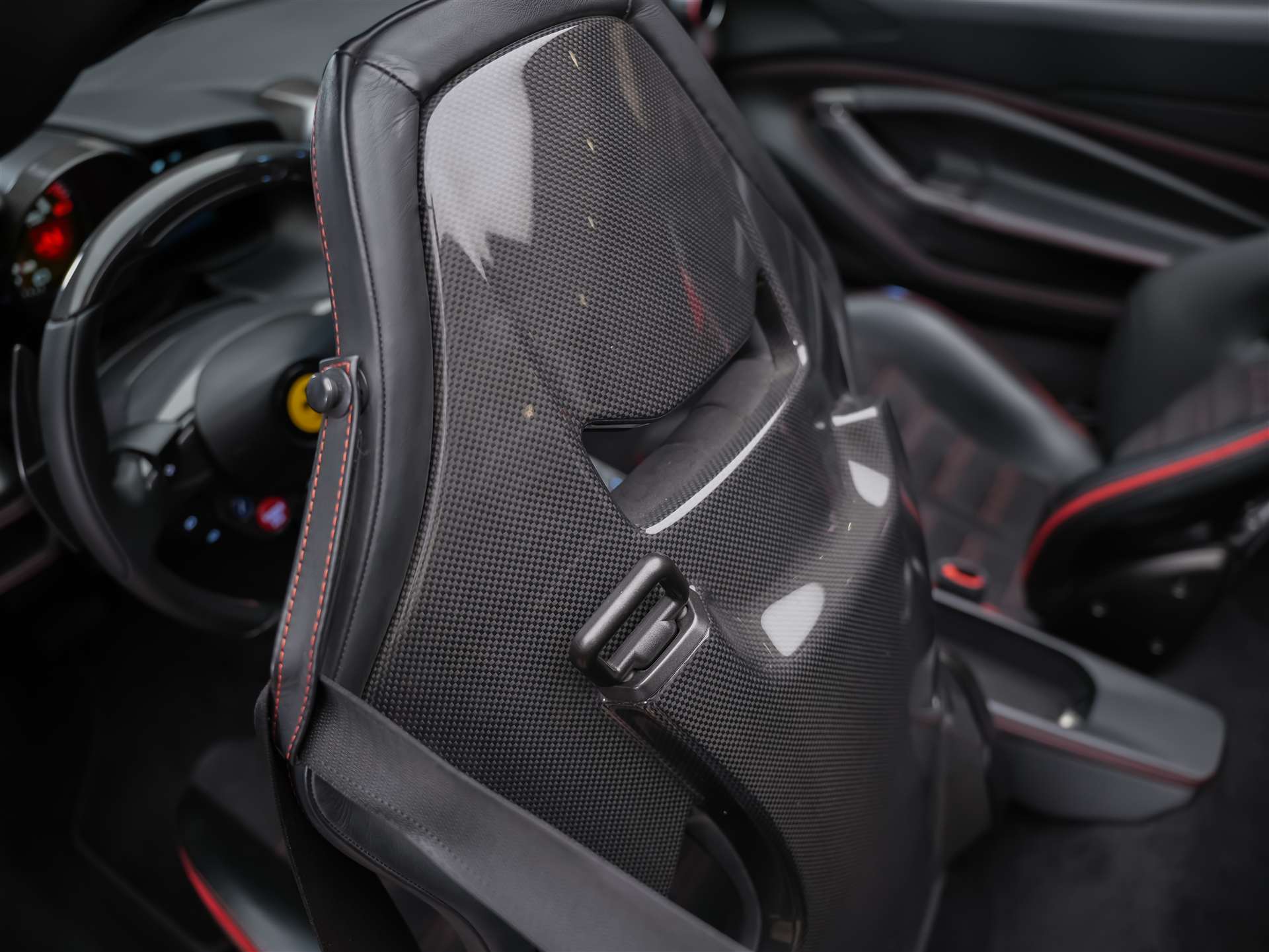 FERRARI F8 Spider *CH-Auto*Gratisservice* Ferrari Garantie*-image-16