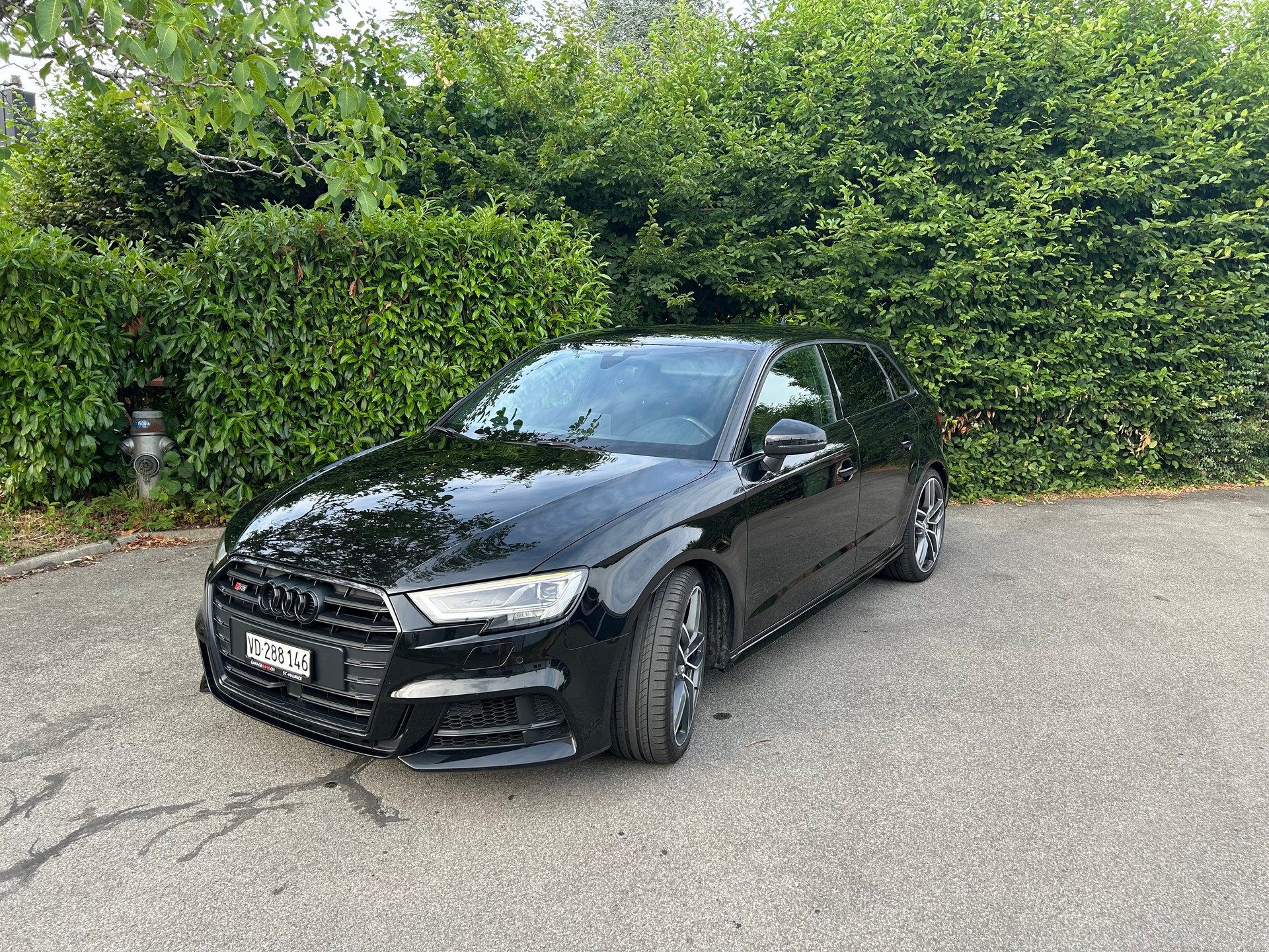 AUDI 2.0 T FSI quattro S-Tronic-image-0