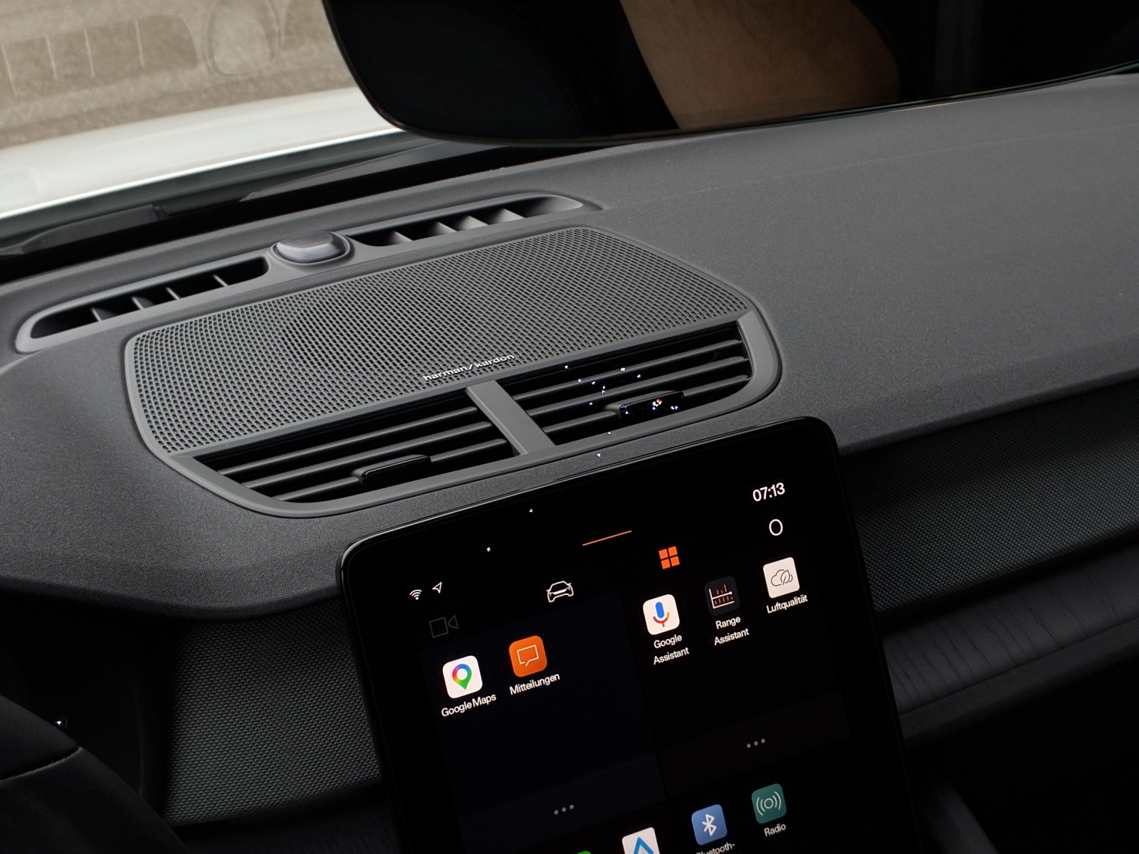 POLESTAR 2 Long Range Dual Motor-image-20