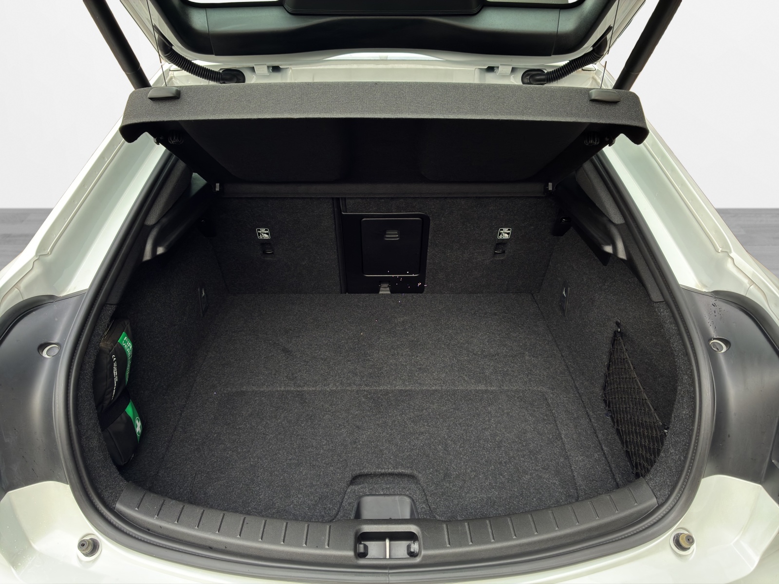 POLESTAR 2 Long Range Dual Motor-image-14