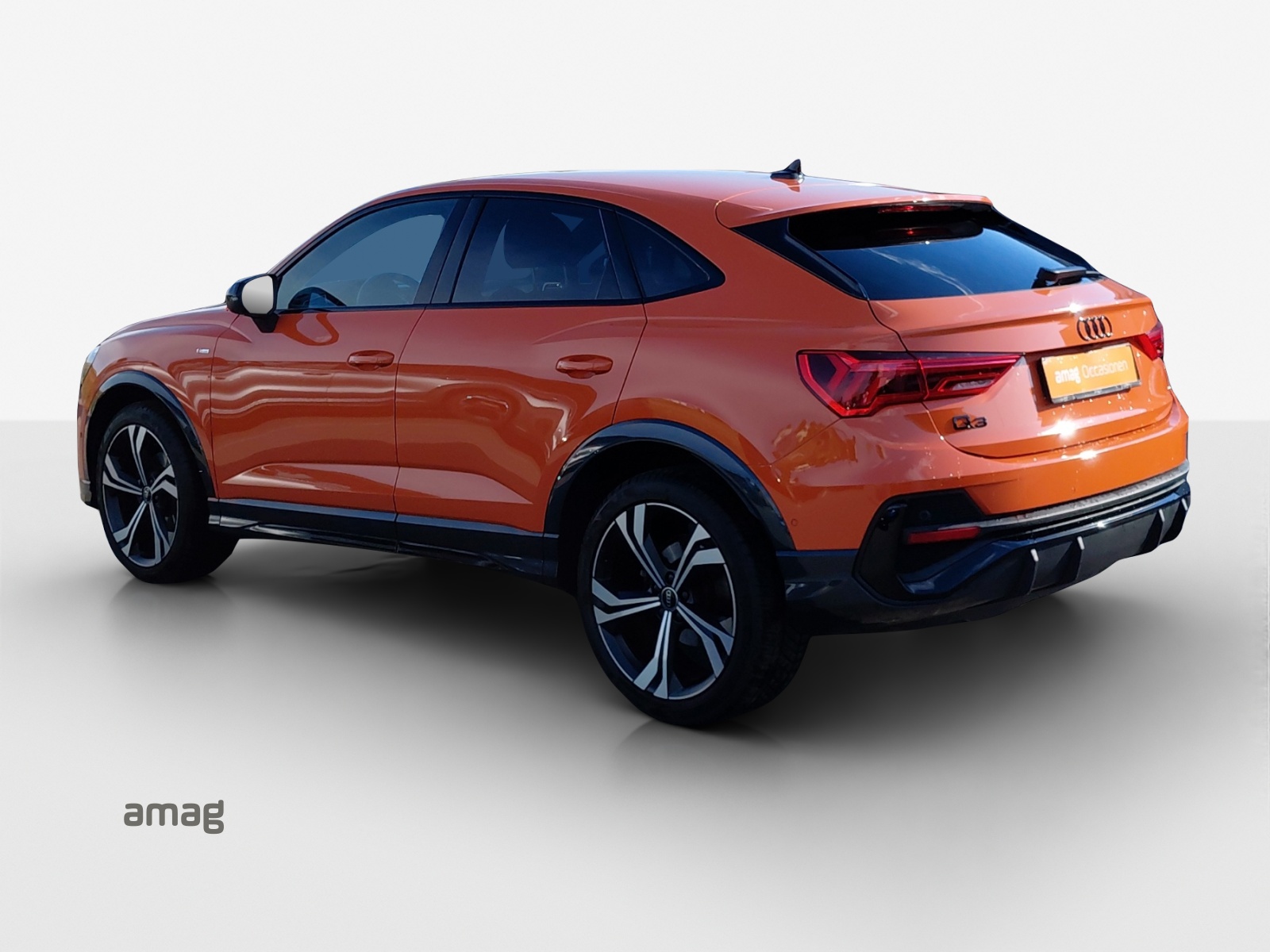 AUDI Q3 Sportback 35 TFSI S line Attraction S-tronic-showroom-element-2