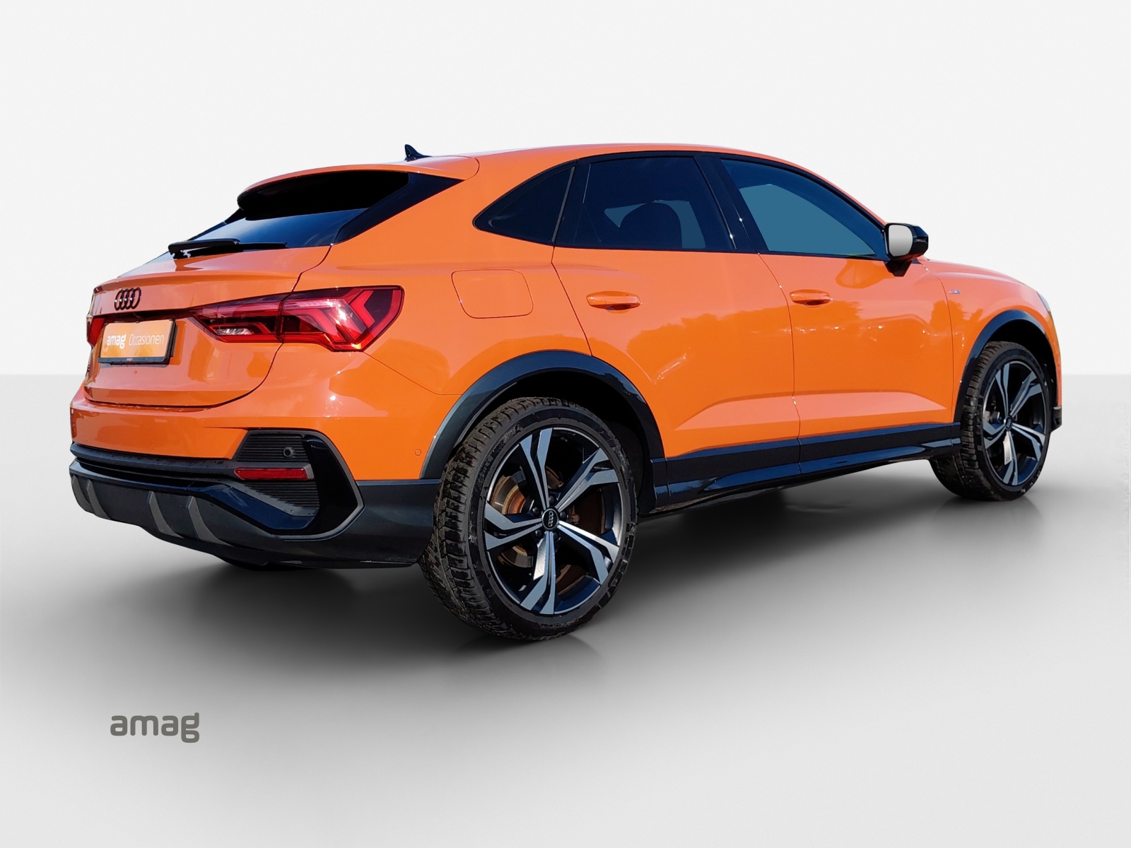 AUDI Q3 Sportback 35 TFSI S line Attraction S-tronic-image-4