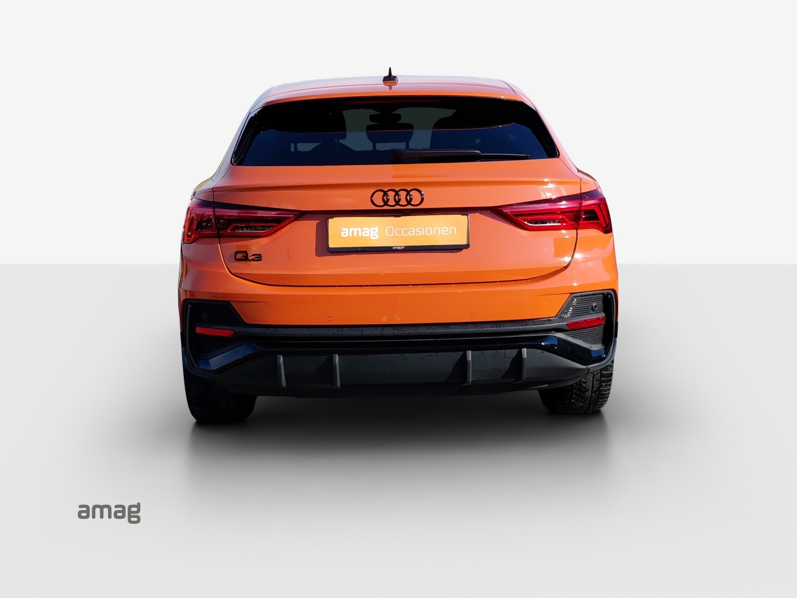 AUDI Q3 Sportback 35 TFSI S line Attraction S-tronic-showroom-element-3