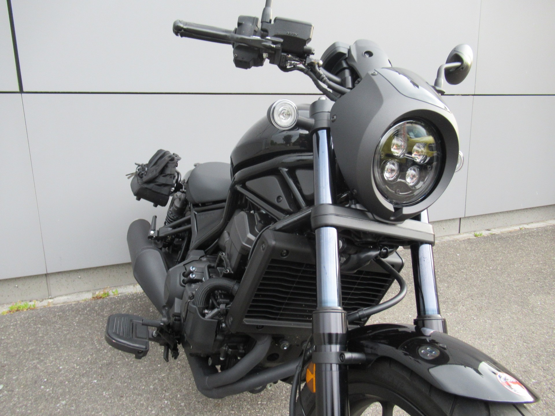 HONDA CMX 1100 DCTRebel-showroom-element-1