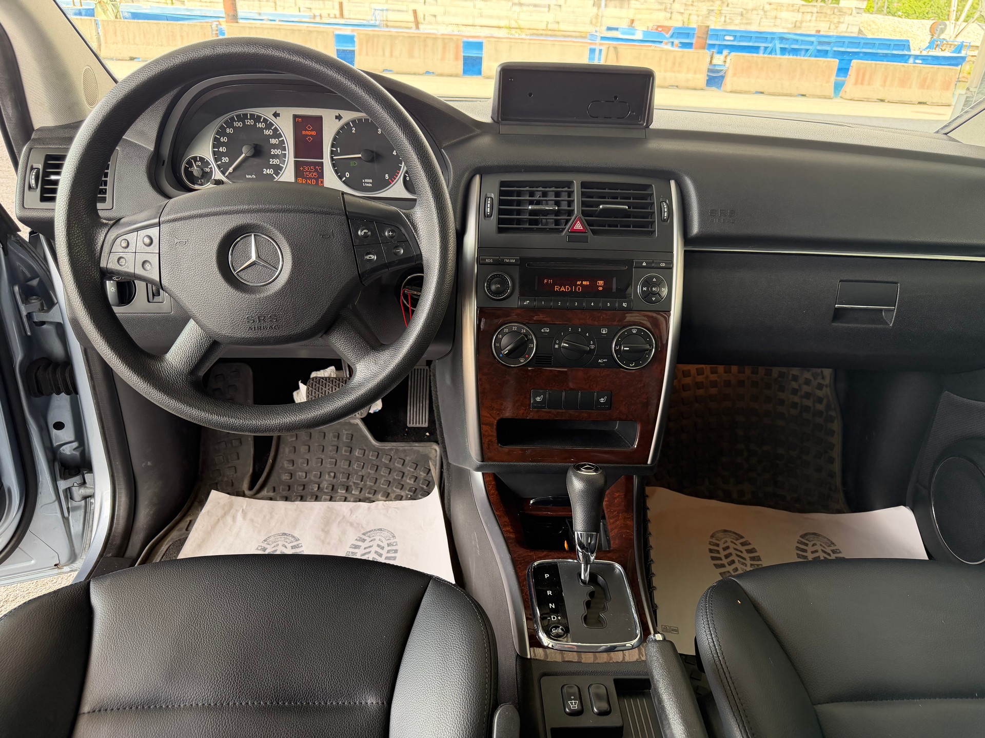 MERCEDES-BENZ 1992-image-11