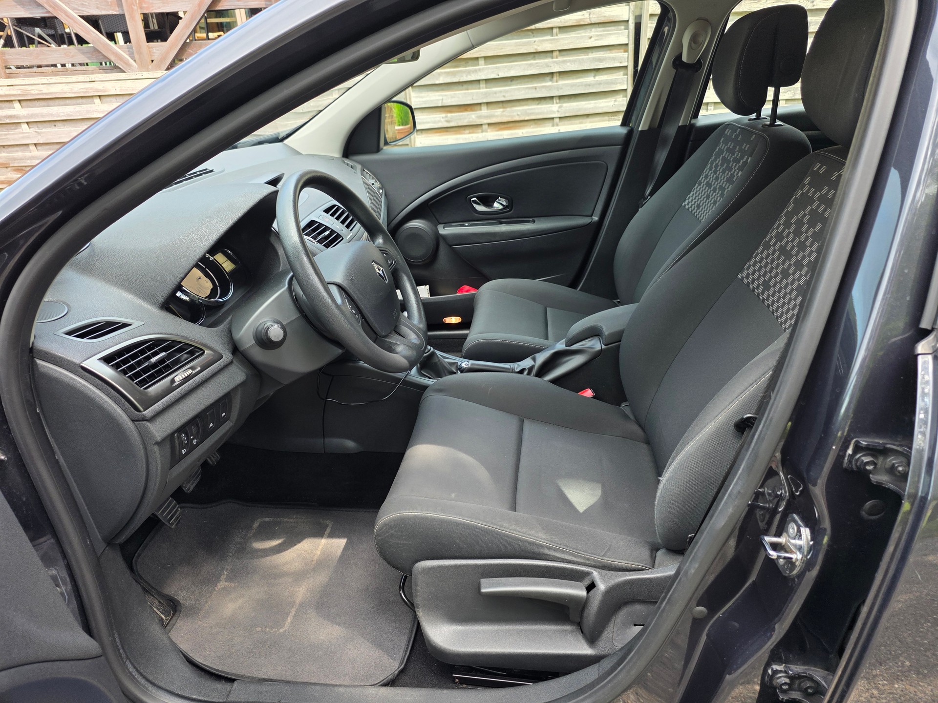 RENAULT Mégane Grandtour 1.5 dCi Expression-image-6