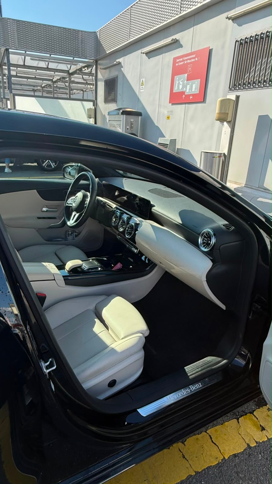 MERCEDES-BENZ A 200-image-3