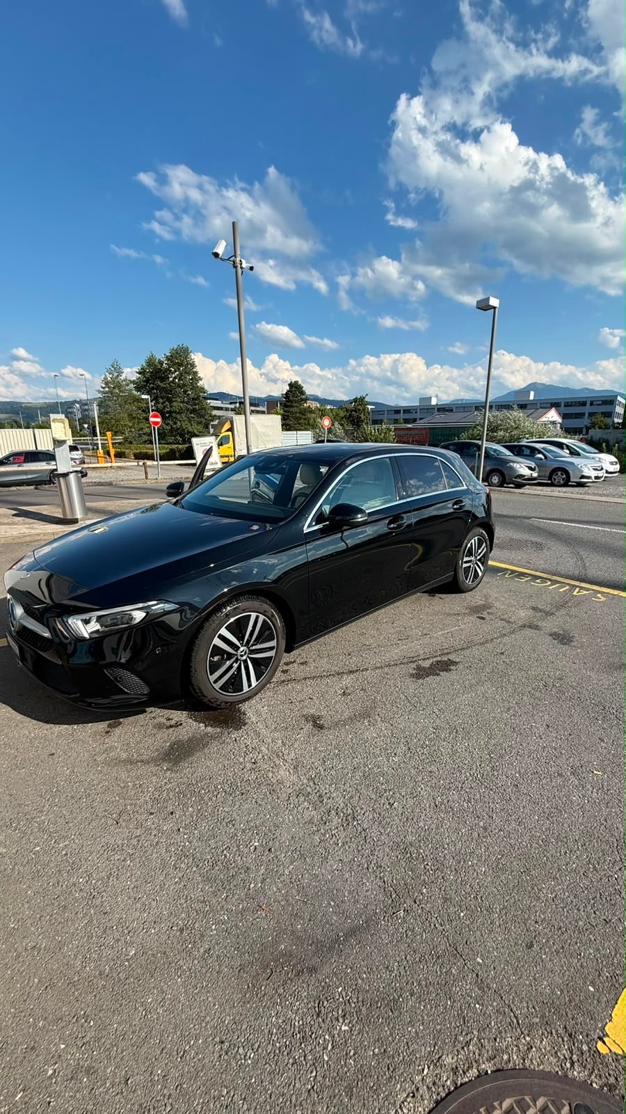 MERCEDES-BENZ A 200