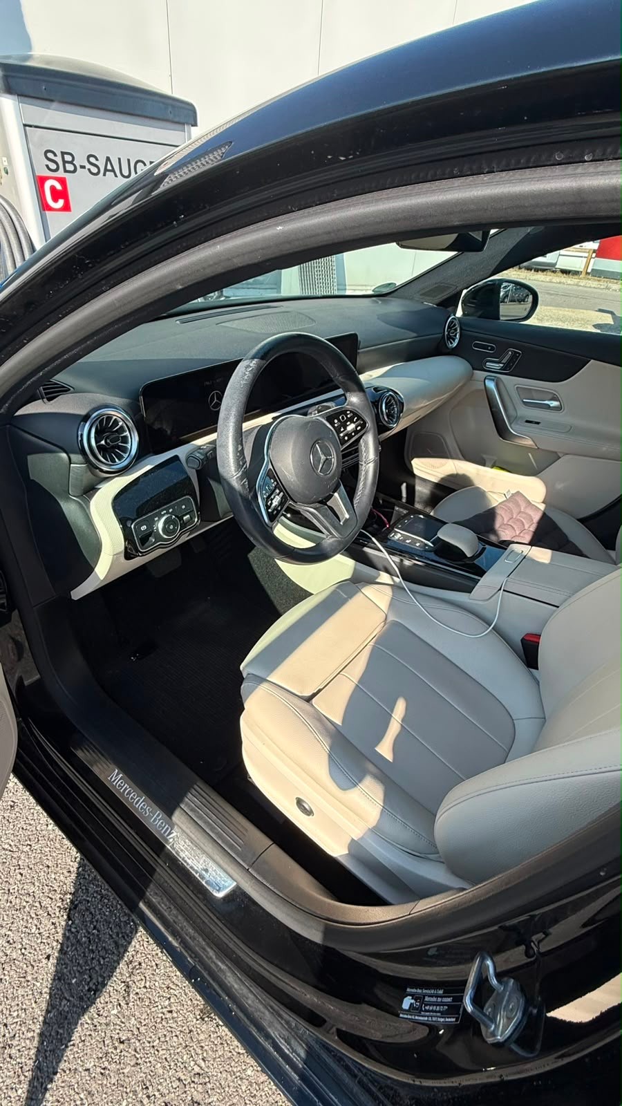 MERCEDES-BENZ A 200-image-6