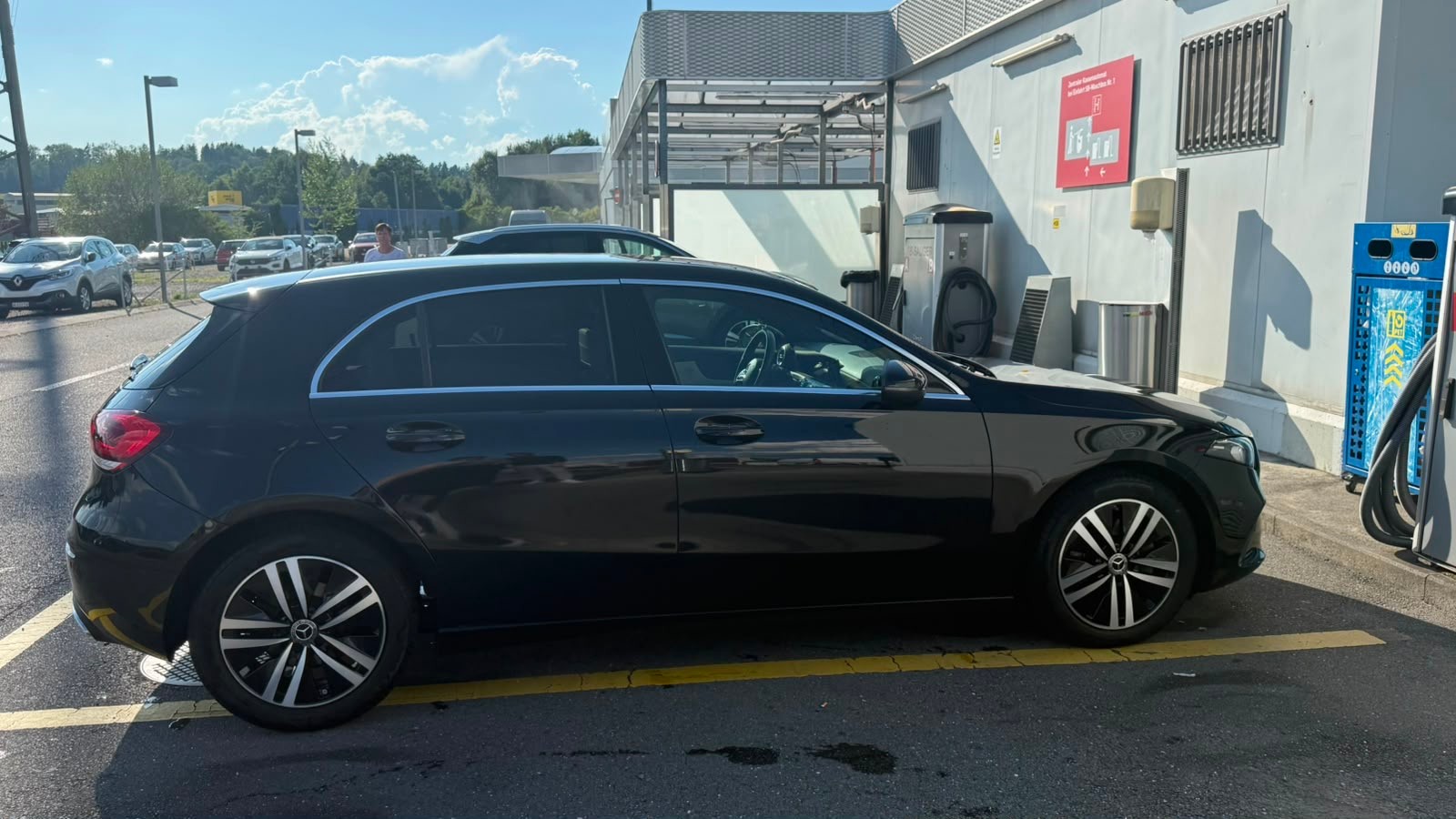 MERCEDES-BENZ A 200-image-2