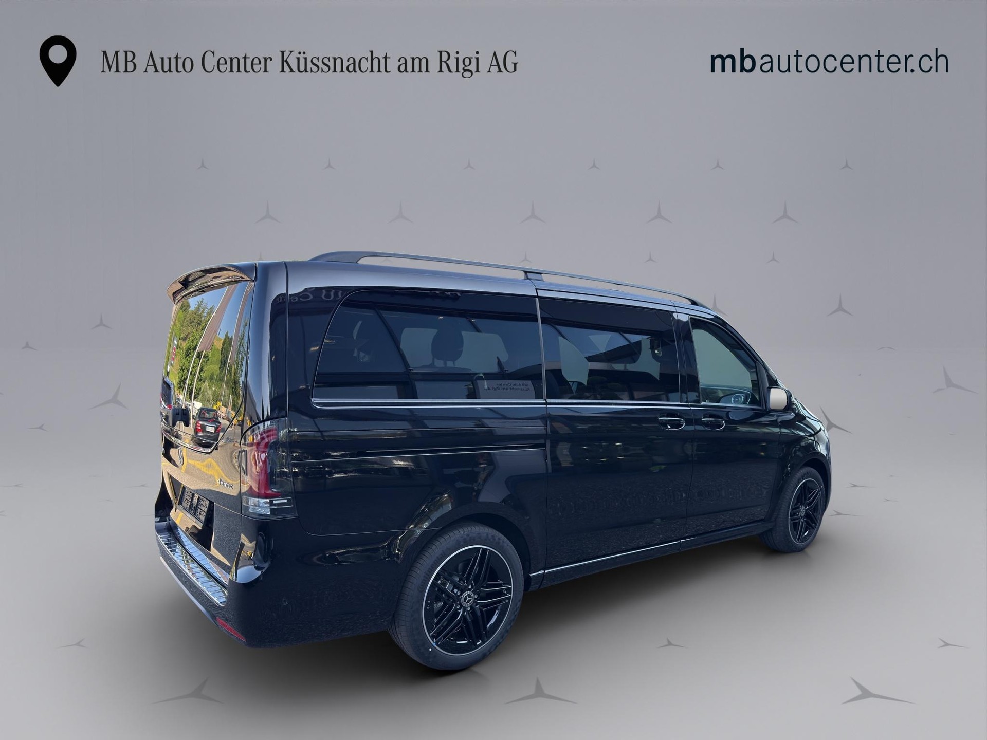 MERCEDES-BENZ V 300 d Exclusive lang Van-image-6