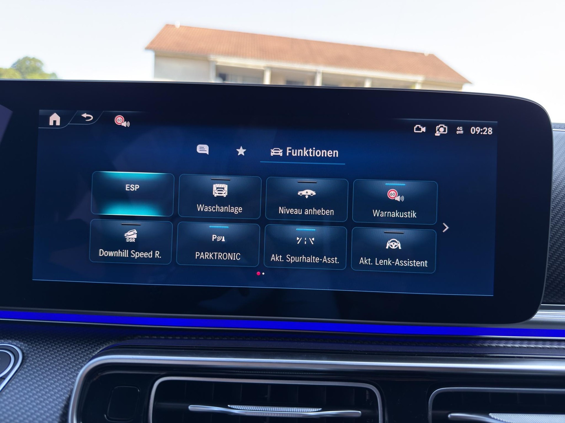 MERCEDES-BENZ V 300 d Exclusive lang Van-image-22
