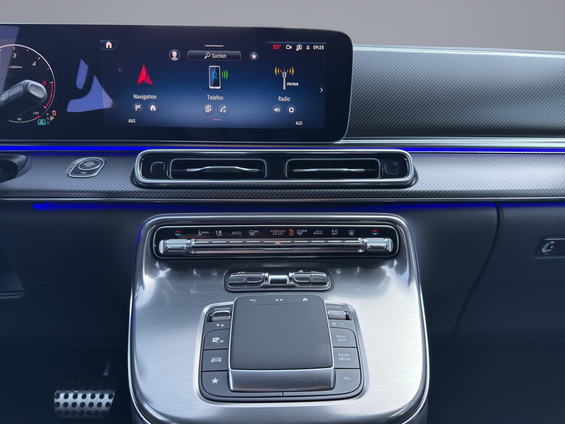 MERCEDES-BENZ V 300 d Exclusive lang Van-image-14