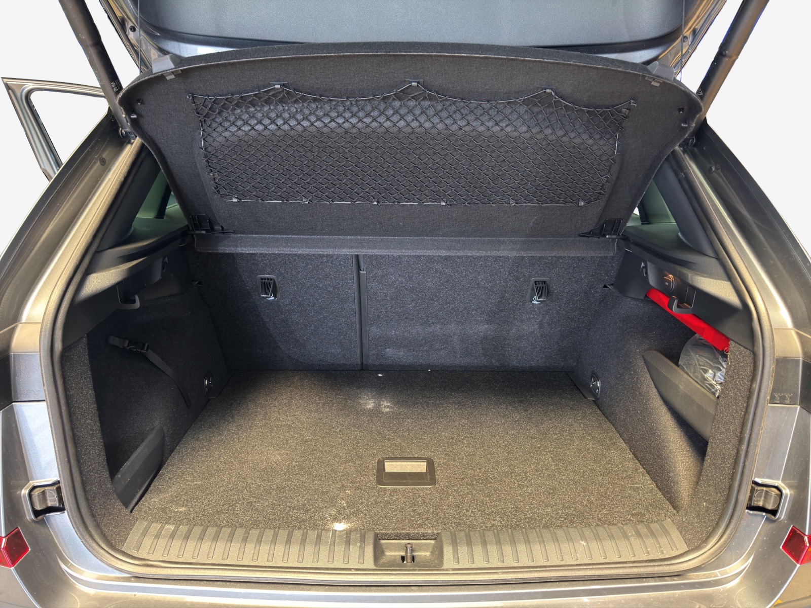 SKODA Kamiq 1.0 TSI Dynamic DSG-image-12