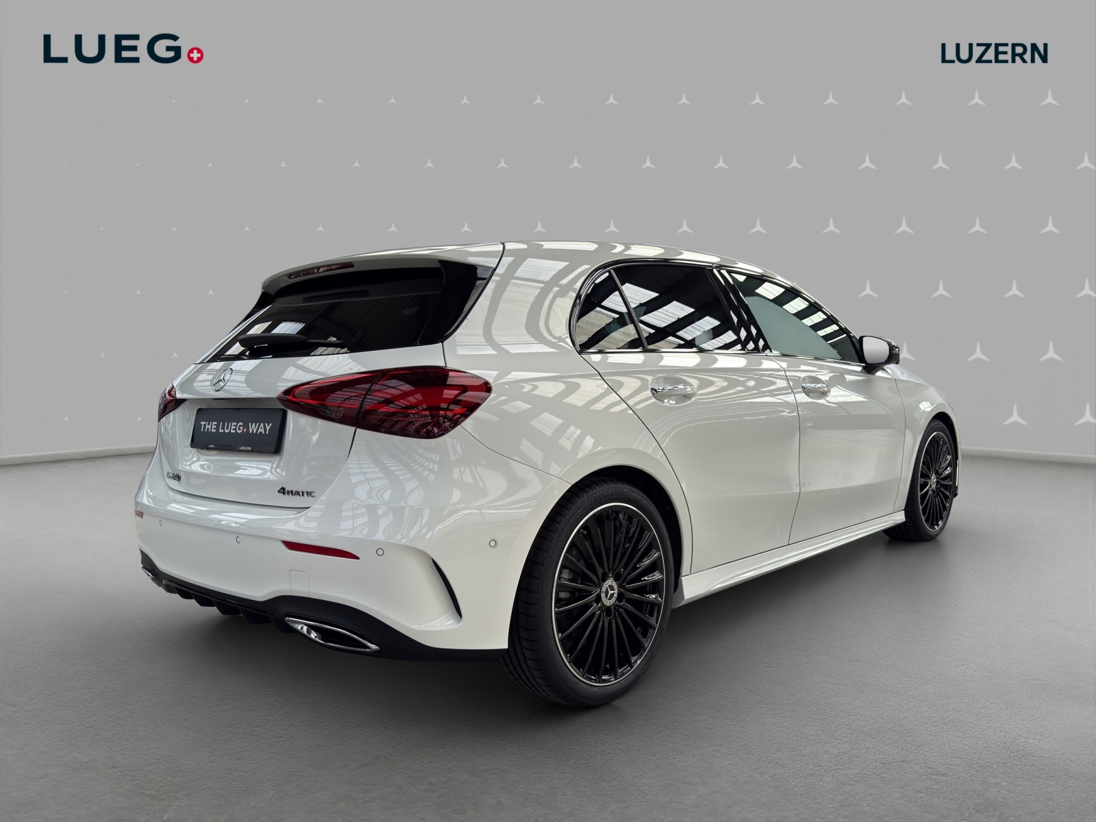 MERCEDES-BENZ A 220 4Matic 8G-DCT-image-3