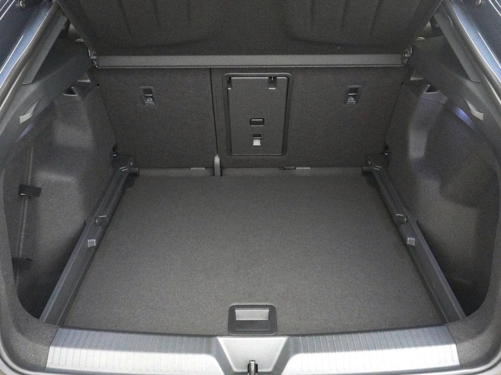 CUPRA Tavascan VZ Adrenaline-image-29