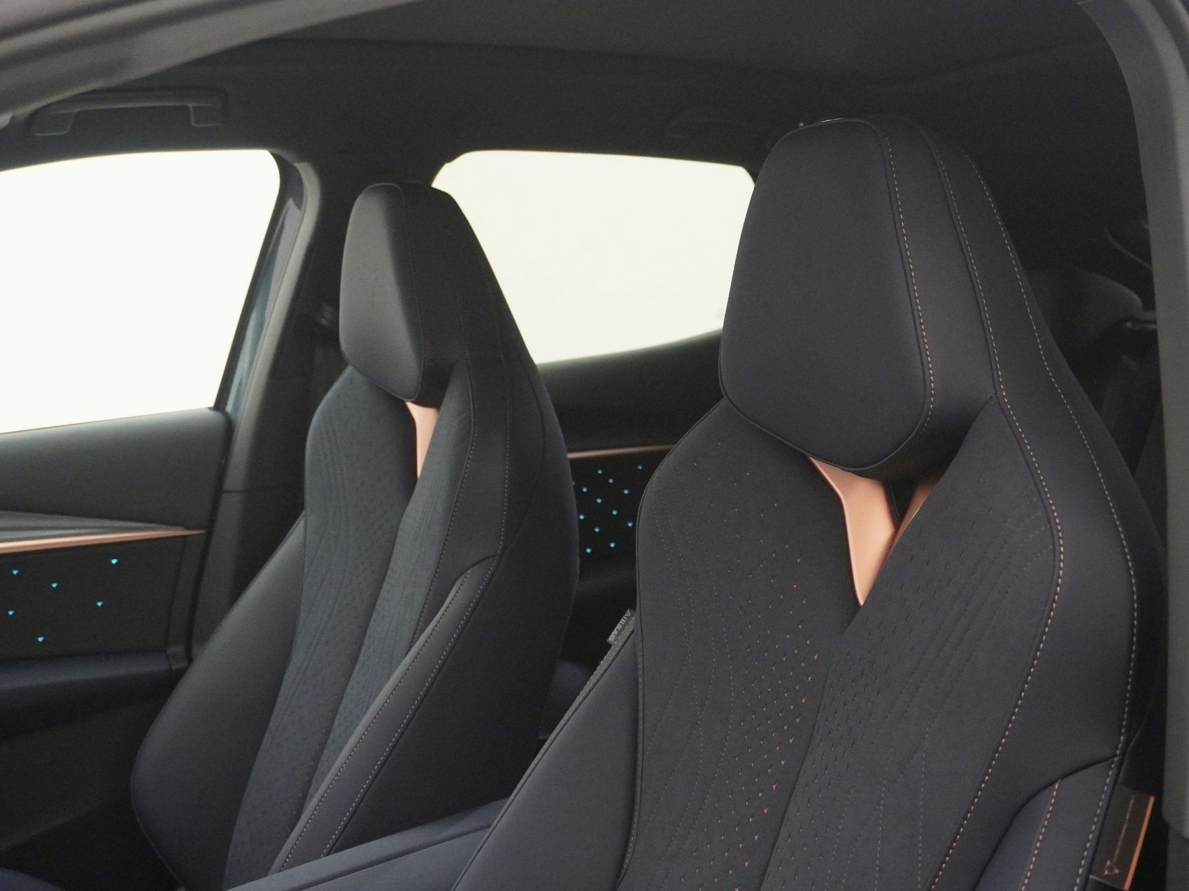 CUPRA Tavascan VZ Adrenaline-image-14