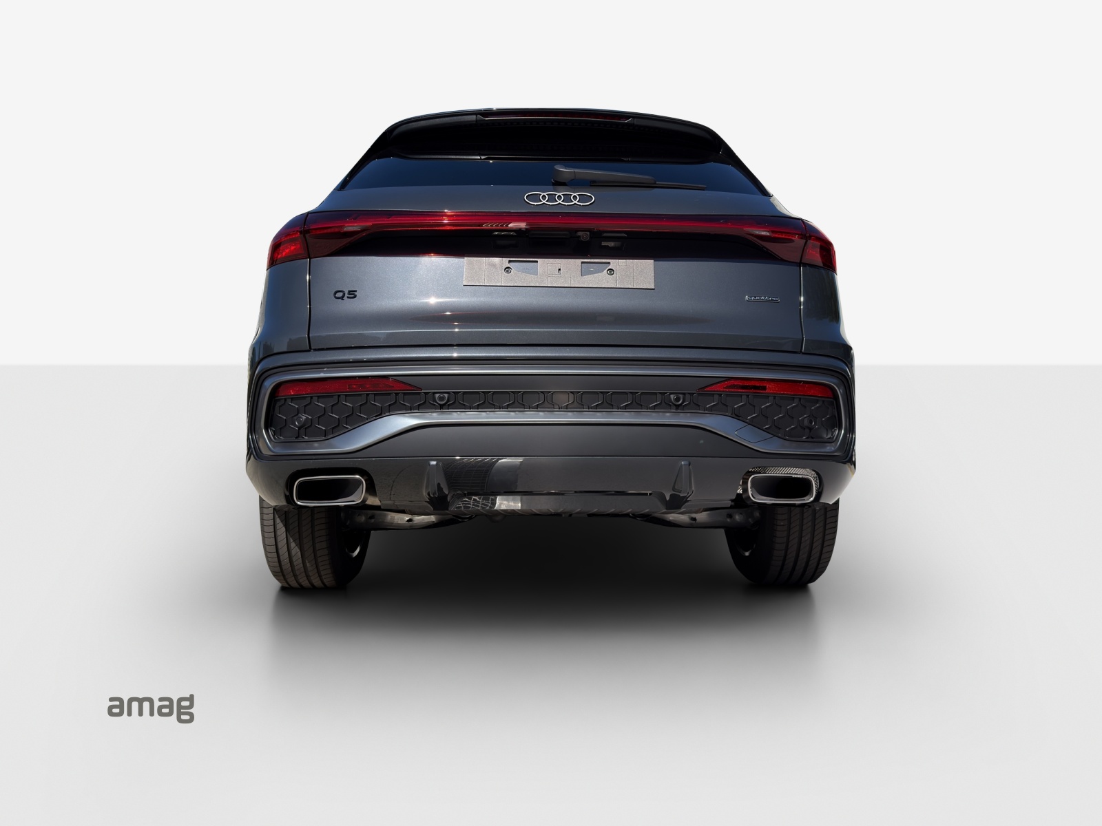 AUDI Q5 e-hybrid quattro 270 kW S-tronic-showroom-element-3