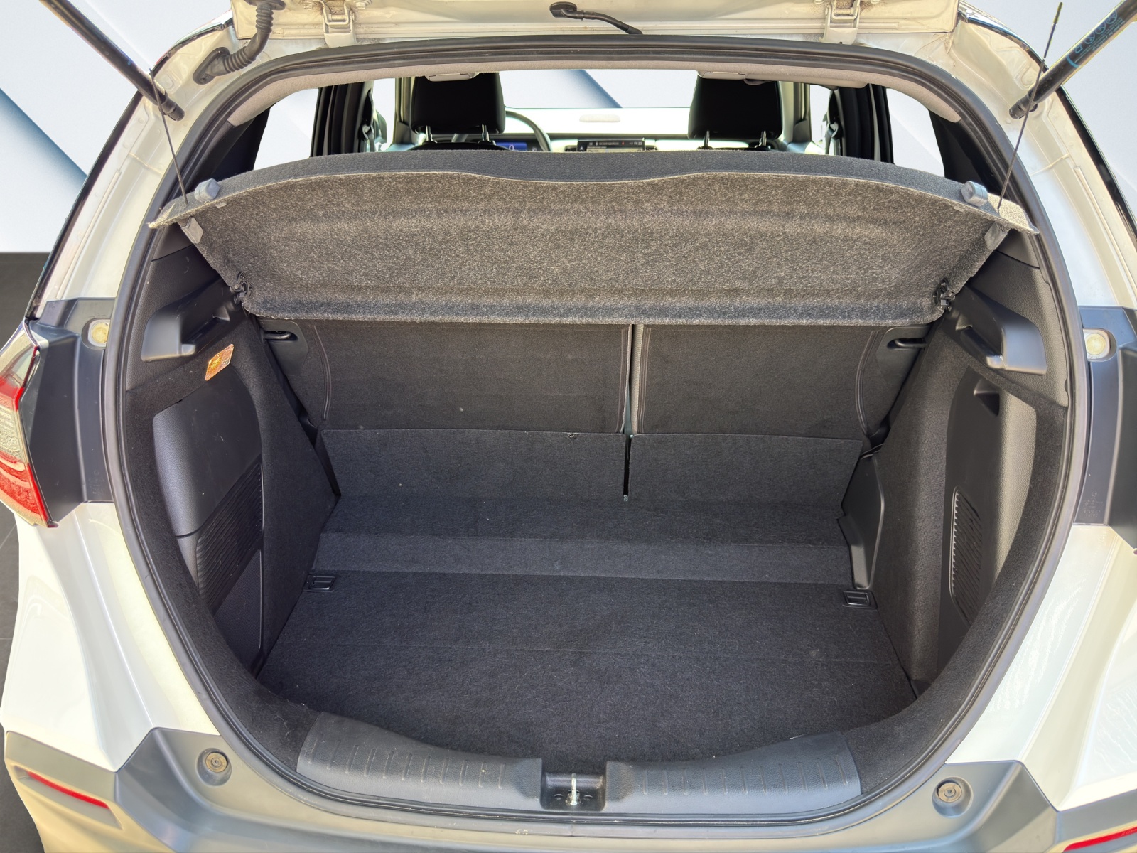 HONDA Jazz 1.5 i-MMD Crosstar Executive-image-14