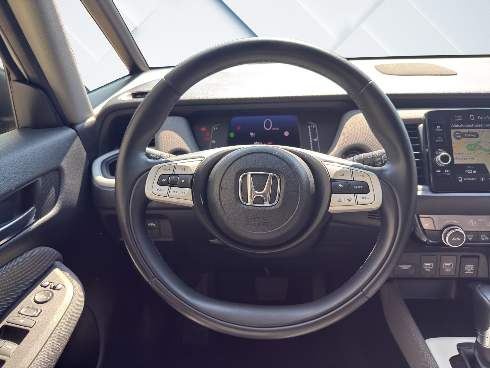HONDA Jazz 1.5 i-MMD Crosstar Executive-image-10