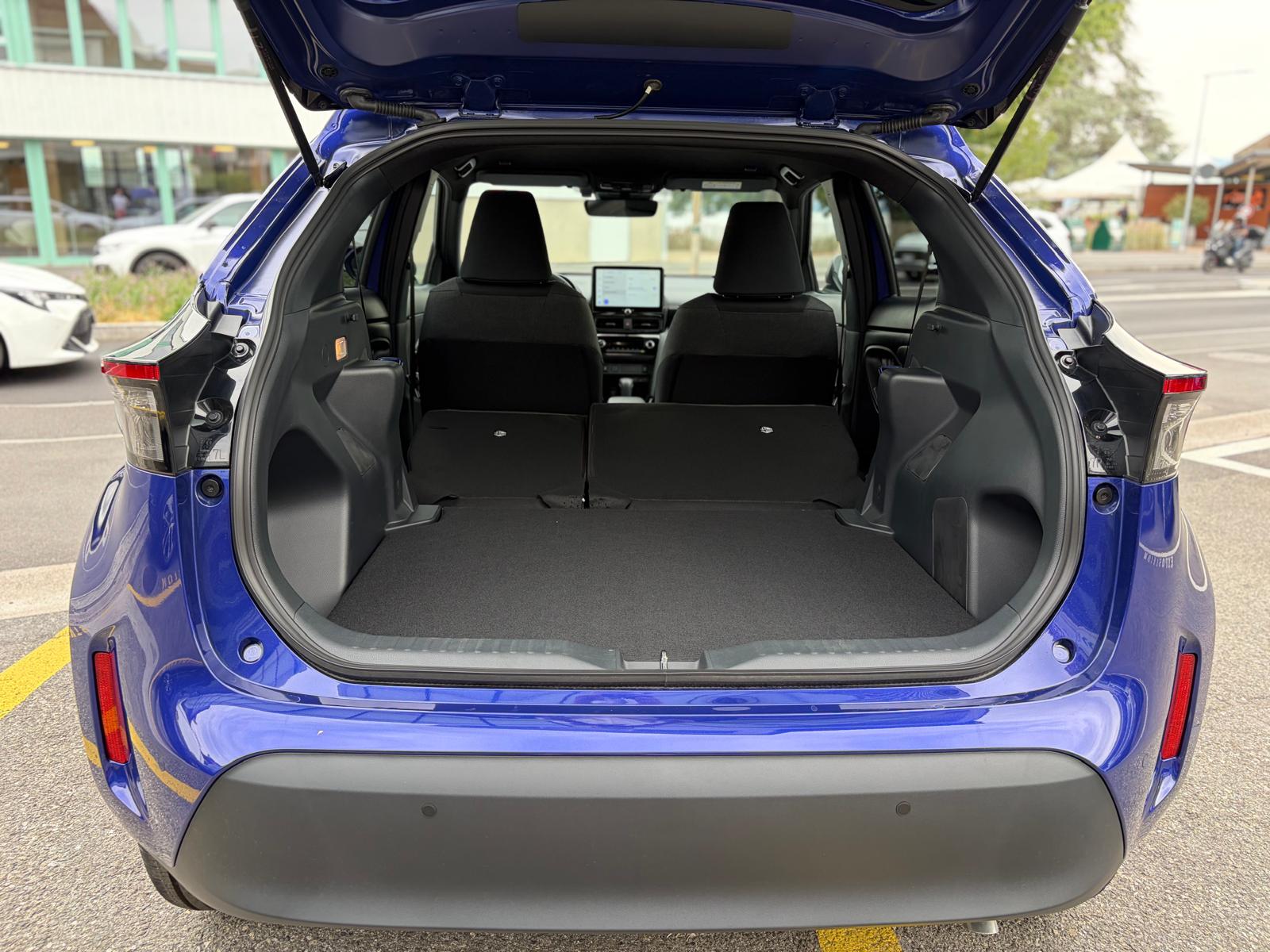 TOYOTA Yaris Cross 1.5 Trend e-CVT-image-12