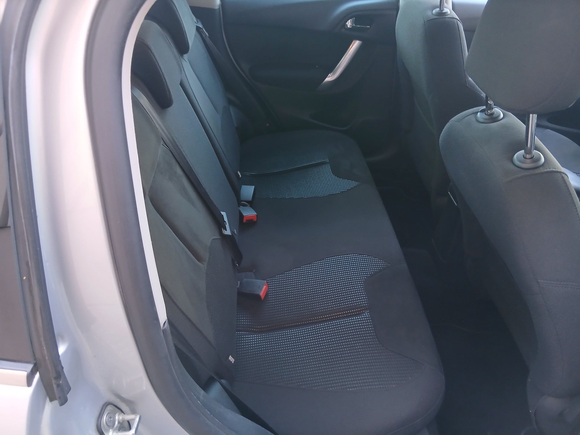 CITROEN C3 1.4i 16V Exclusive-image-9