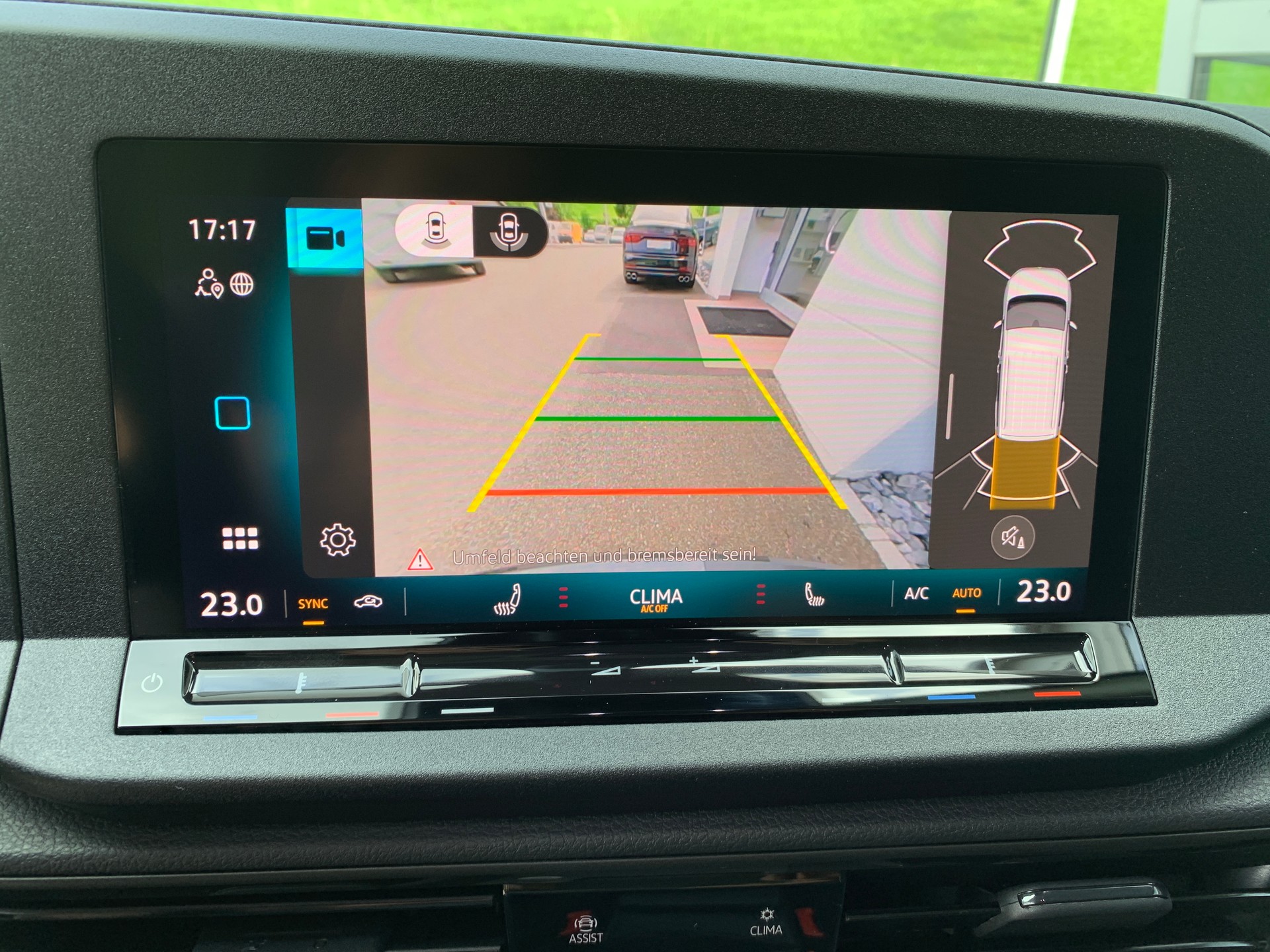 VW Caddy 2.0 TDI Liberty 4Motion-image-12