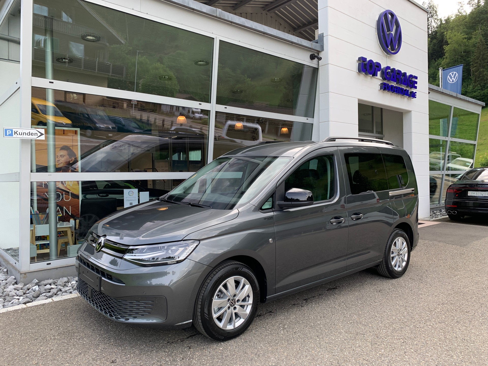 VW Caddy 2.0 TDI Liberty 4Motion-image-0