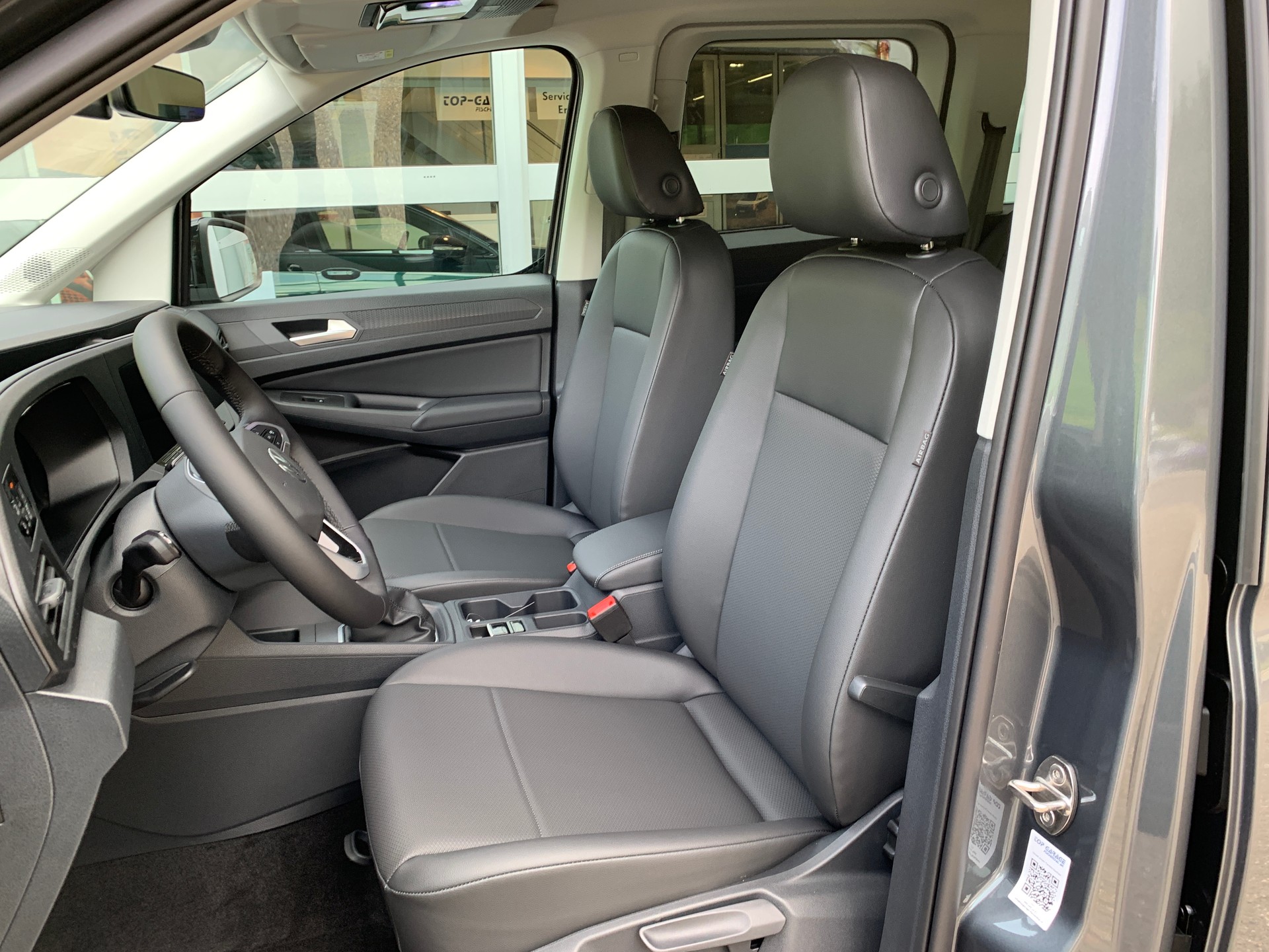 VW Caddy 2.0 TDI Liberty 4Motion-image-8
