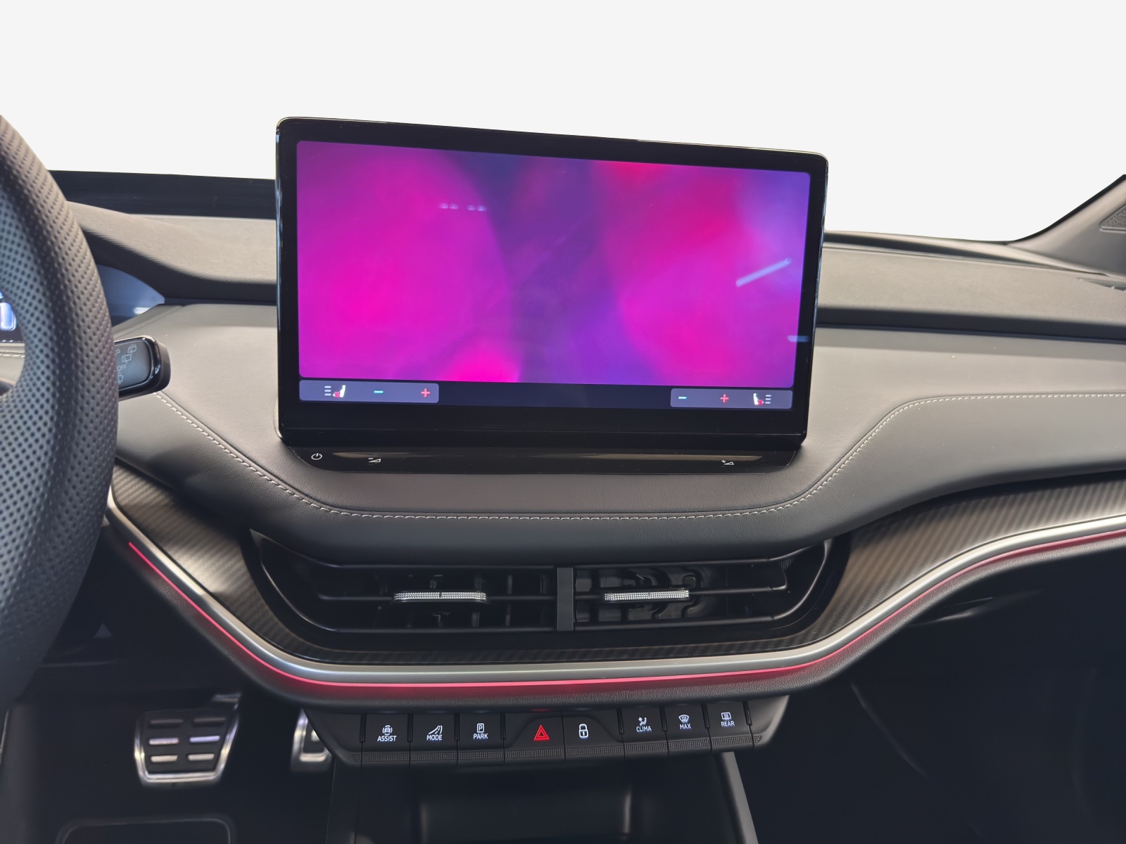 SKODA Enyaq 4x4 RS-image-10