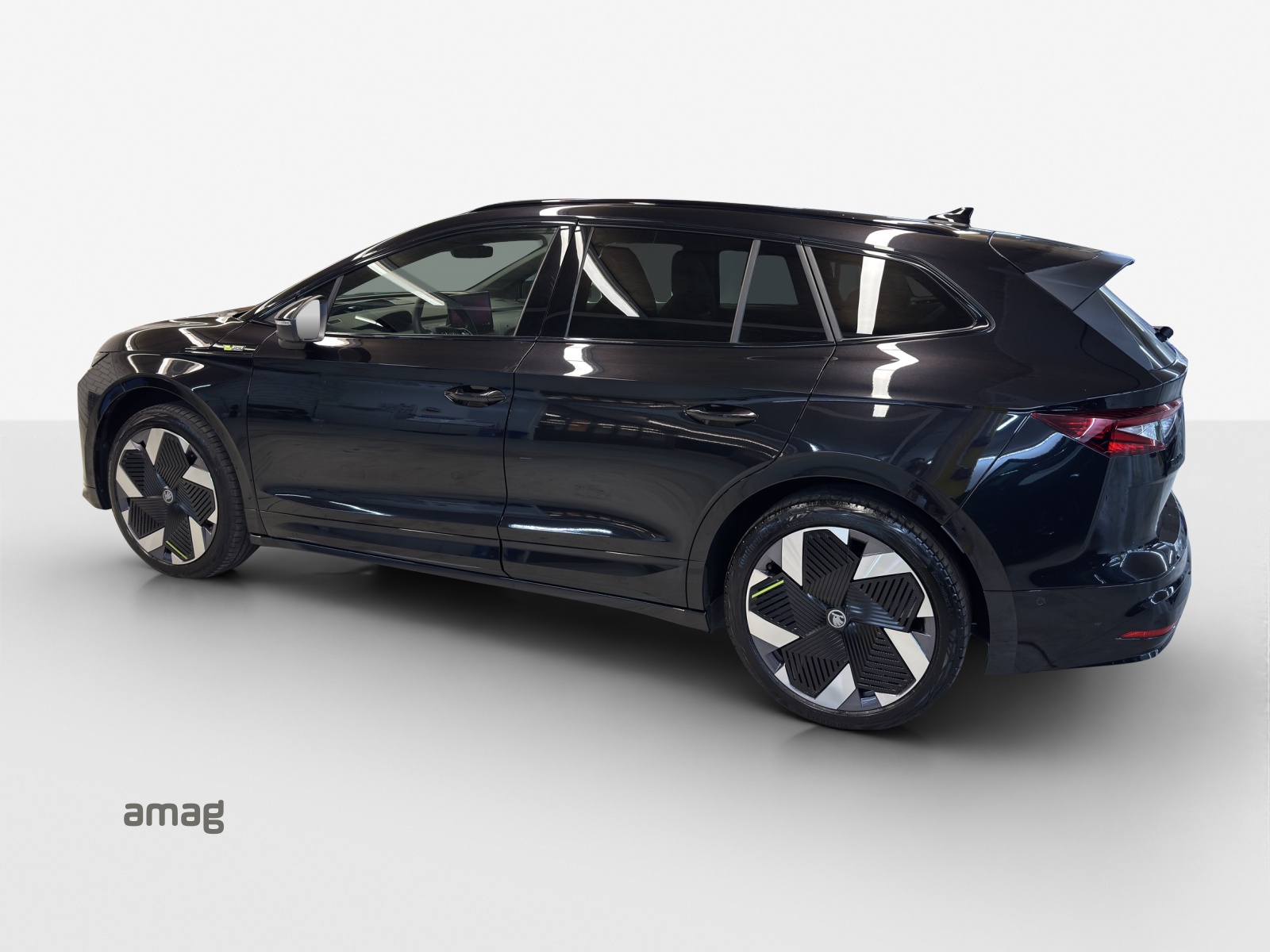 SKODA Enyaq 4x4 RS-image-2